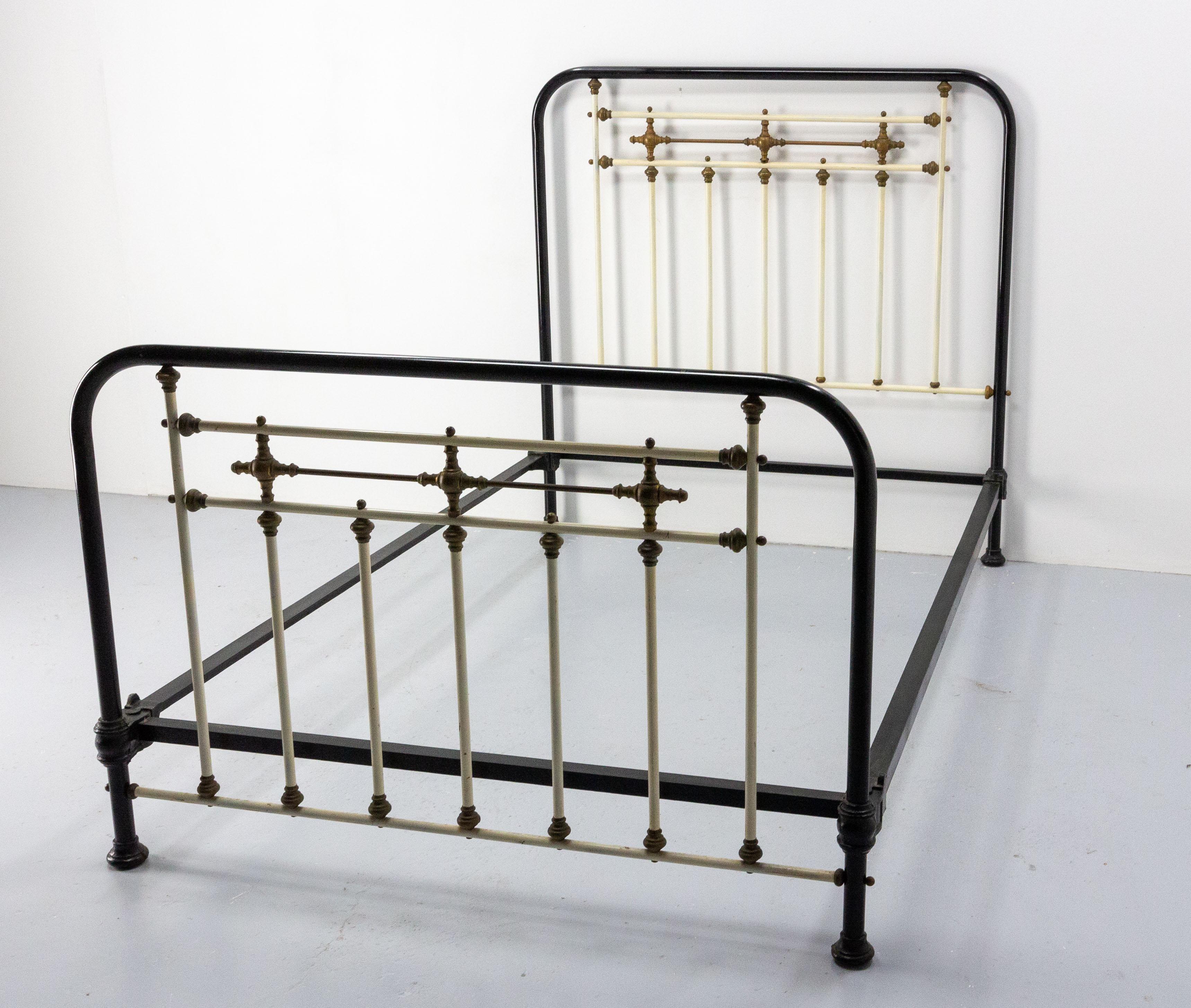Early 20th Century French Art Deco Metal Single Bed, circa 1920 For Sale