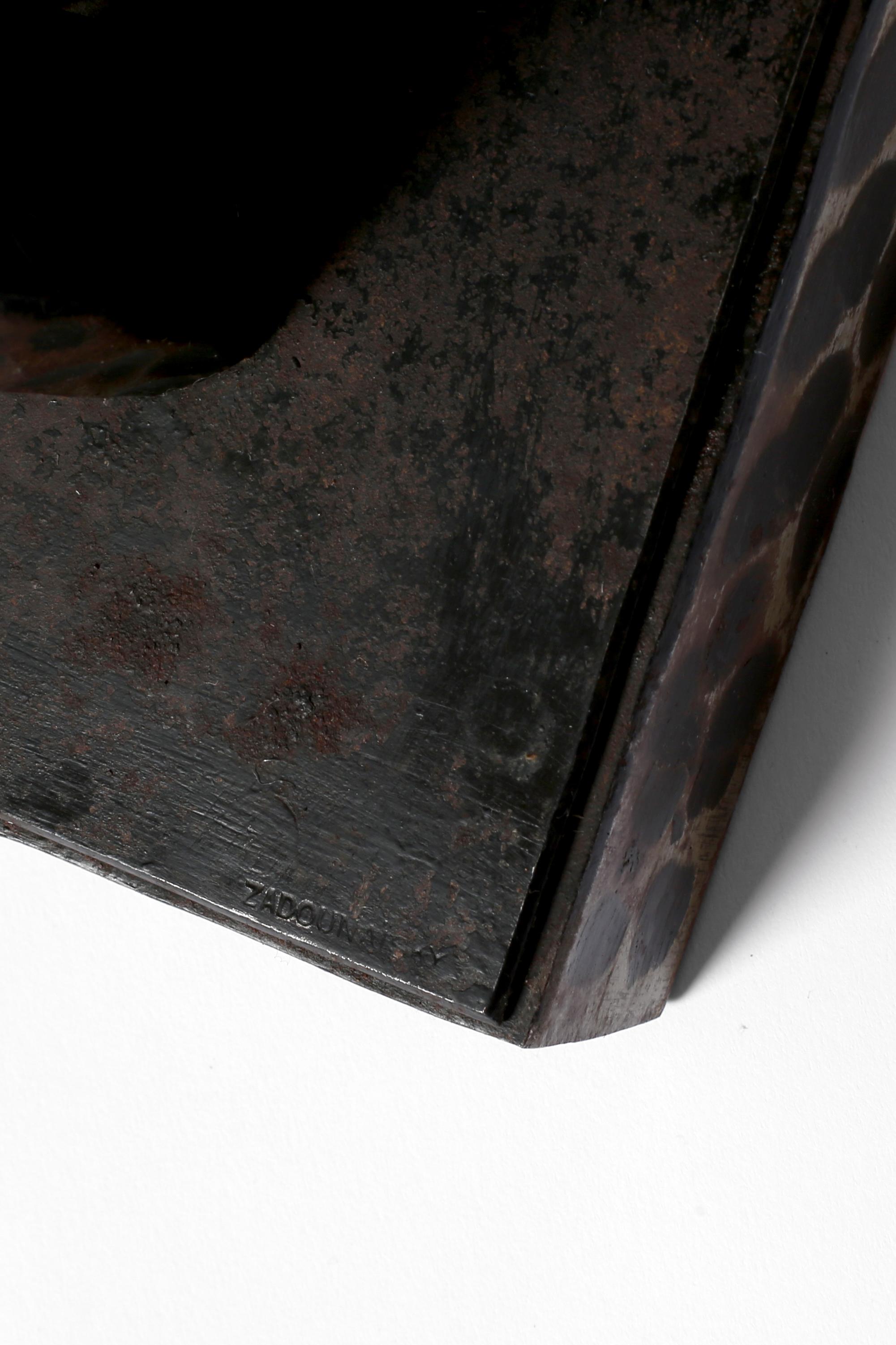 Ferro French Art Deco Michel Zadounaïsky Mahogany and Hammered Iron Column Plinth in vendita