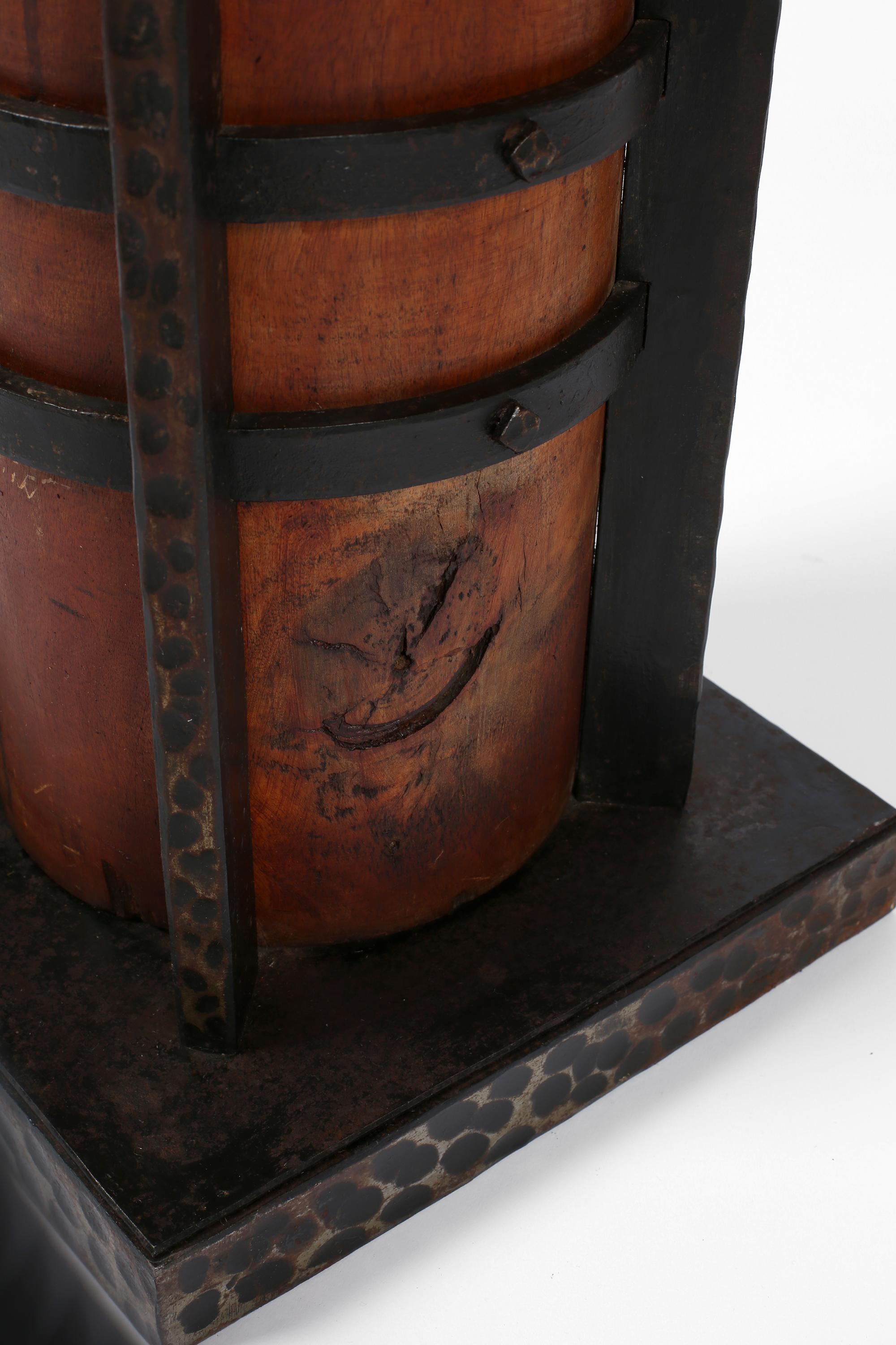 French Art Deco Michel Zadounaïsky Mahogany and Hammered Iron Column Plinth in vendita 2