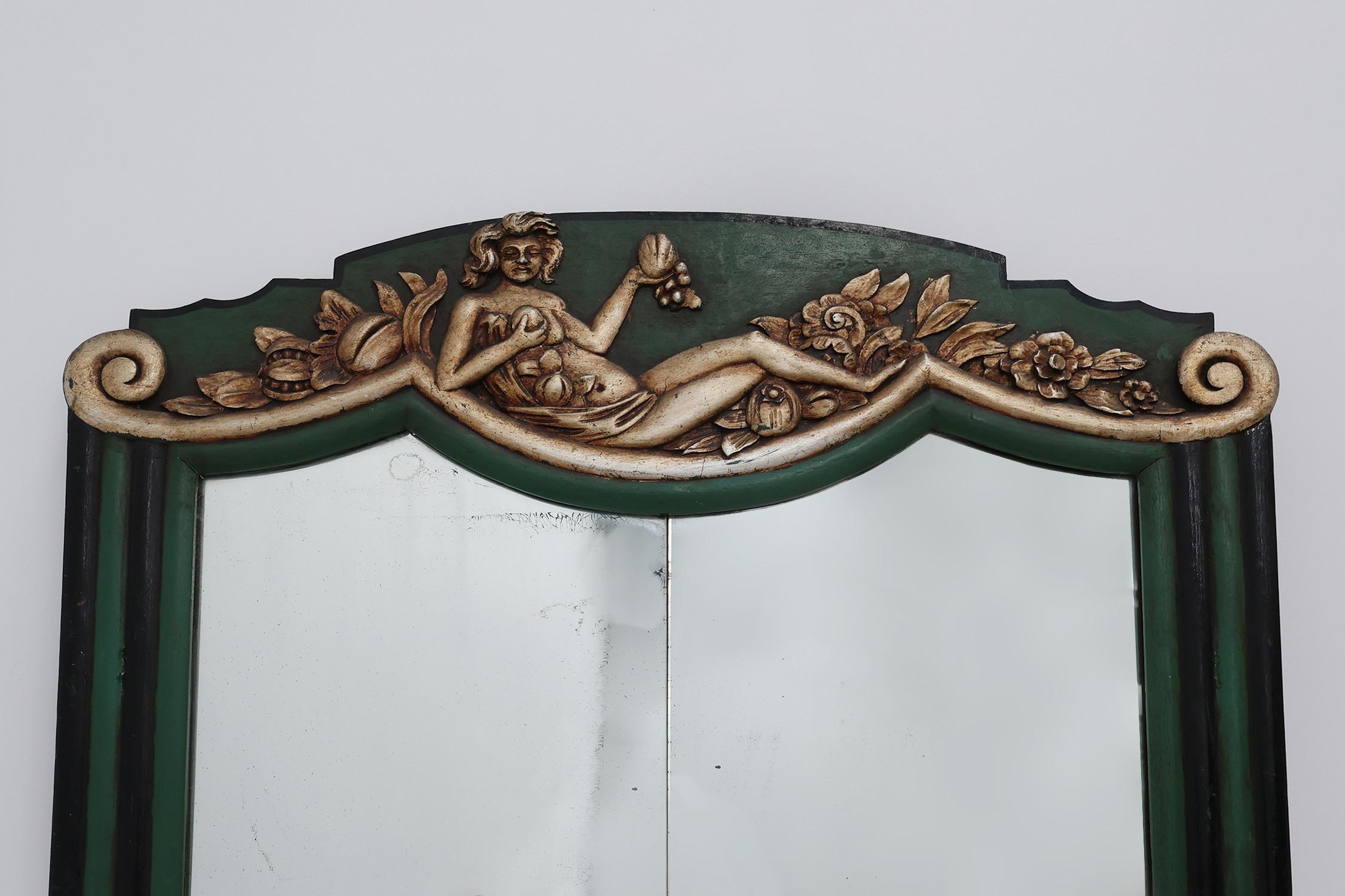 Carved French Art Deco mirror in green carved wood, 1930s For Sale