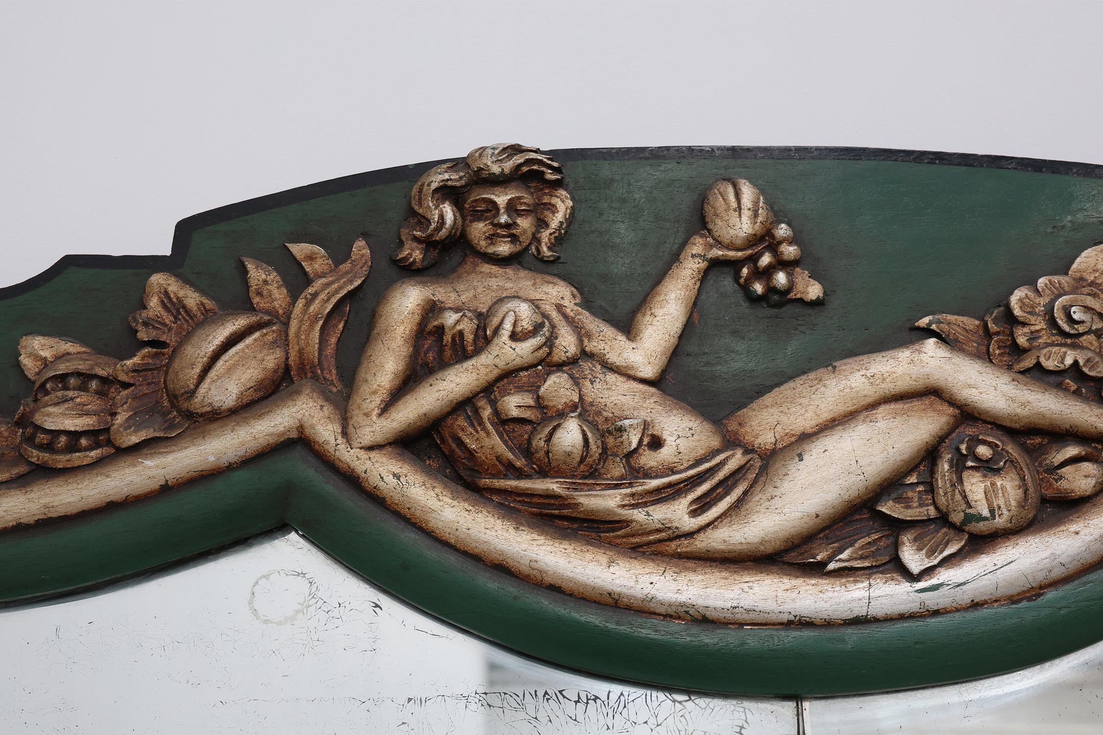 French Art Deco mirror in green carved wood, 1930s For Sale 1
