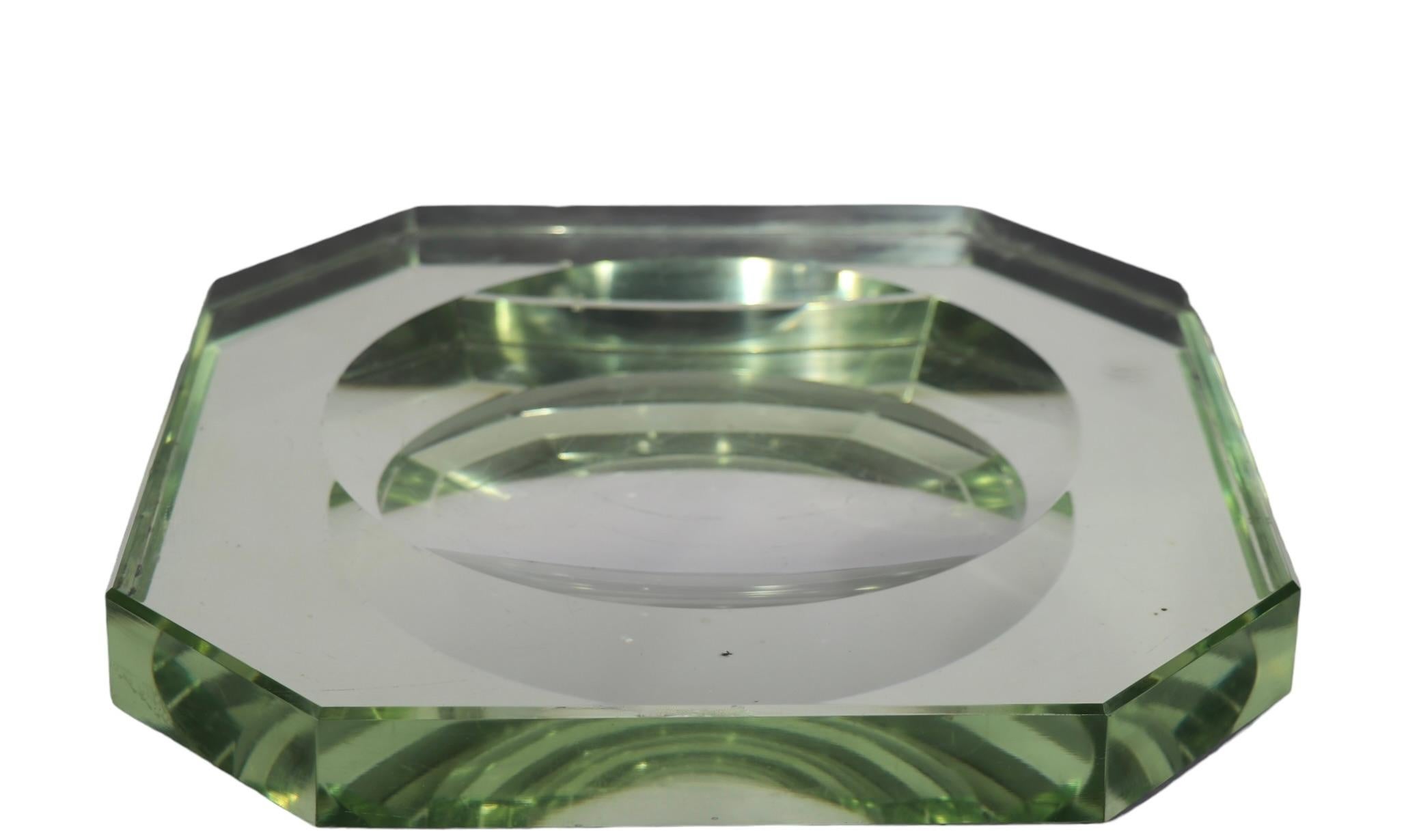 French Art Deco Mirrored Glass Vide Poche  Bowl att. to Jean Luce c 1920's In Good Condition For Sale In New York, NY