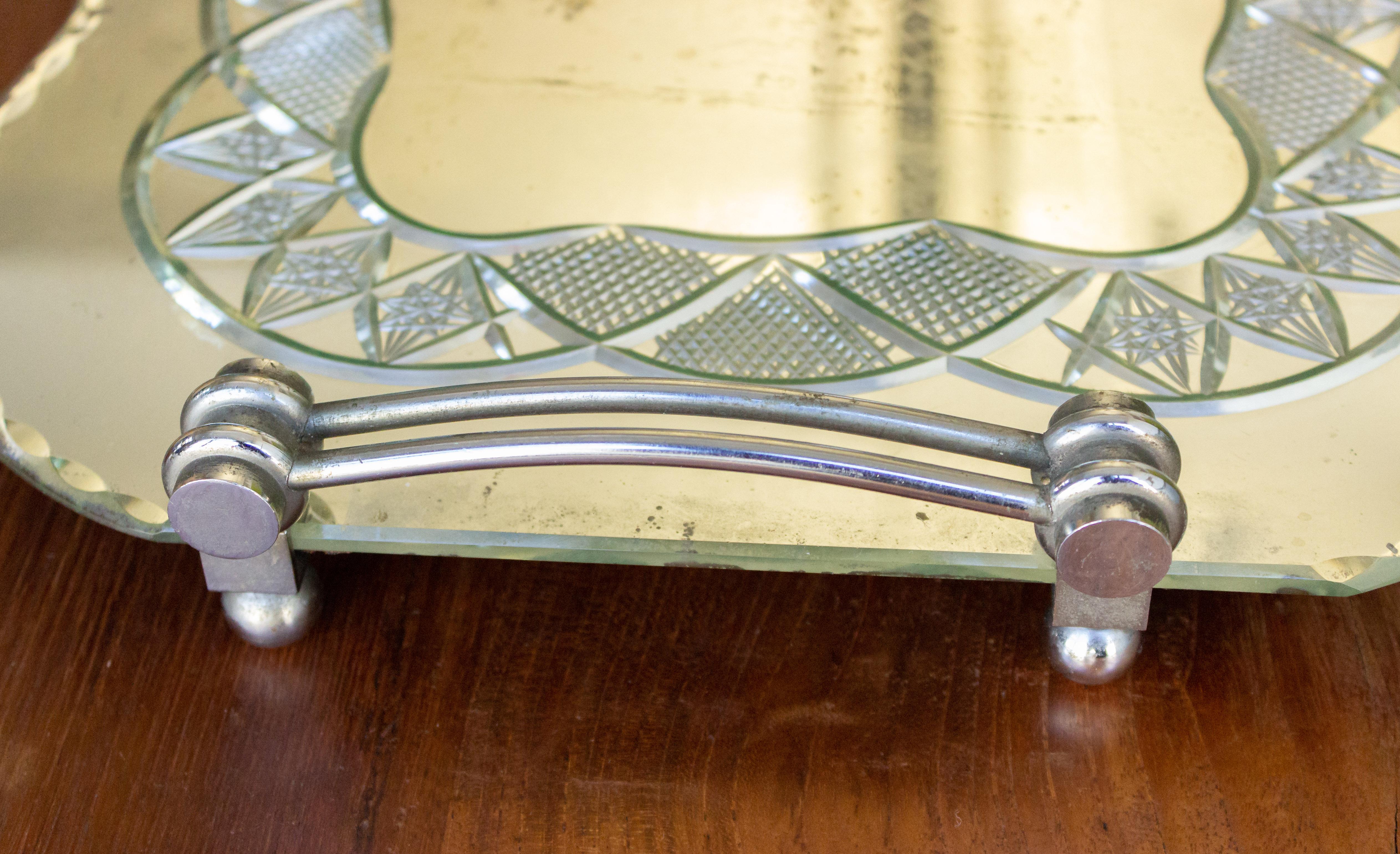 French Art Deco Mirrored Serving Tray In Good Condition In Buchanan, NY
