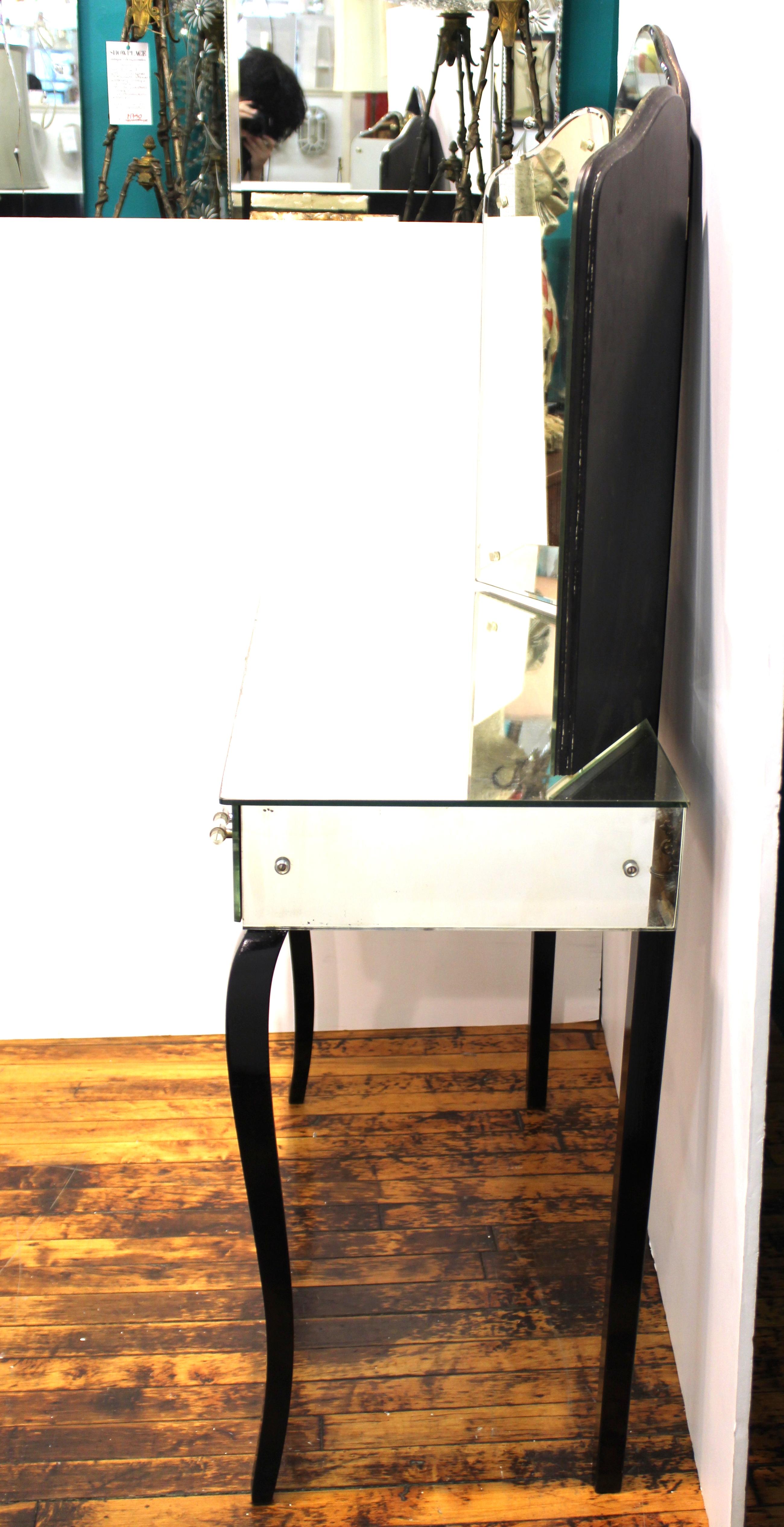 French Art Deco Mirrored Vanity with Tri-Fold Mirror and Ebonized Cabriole Legs 10
