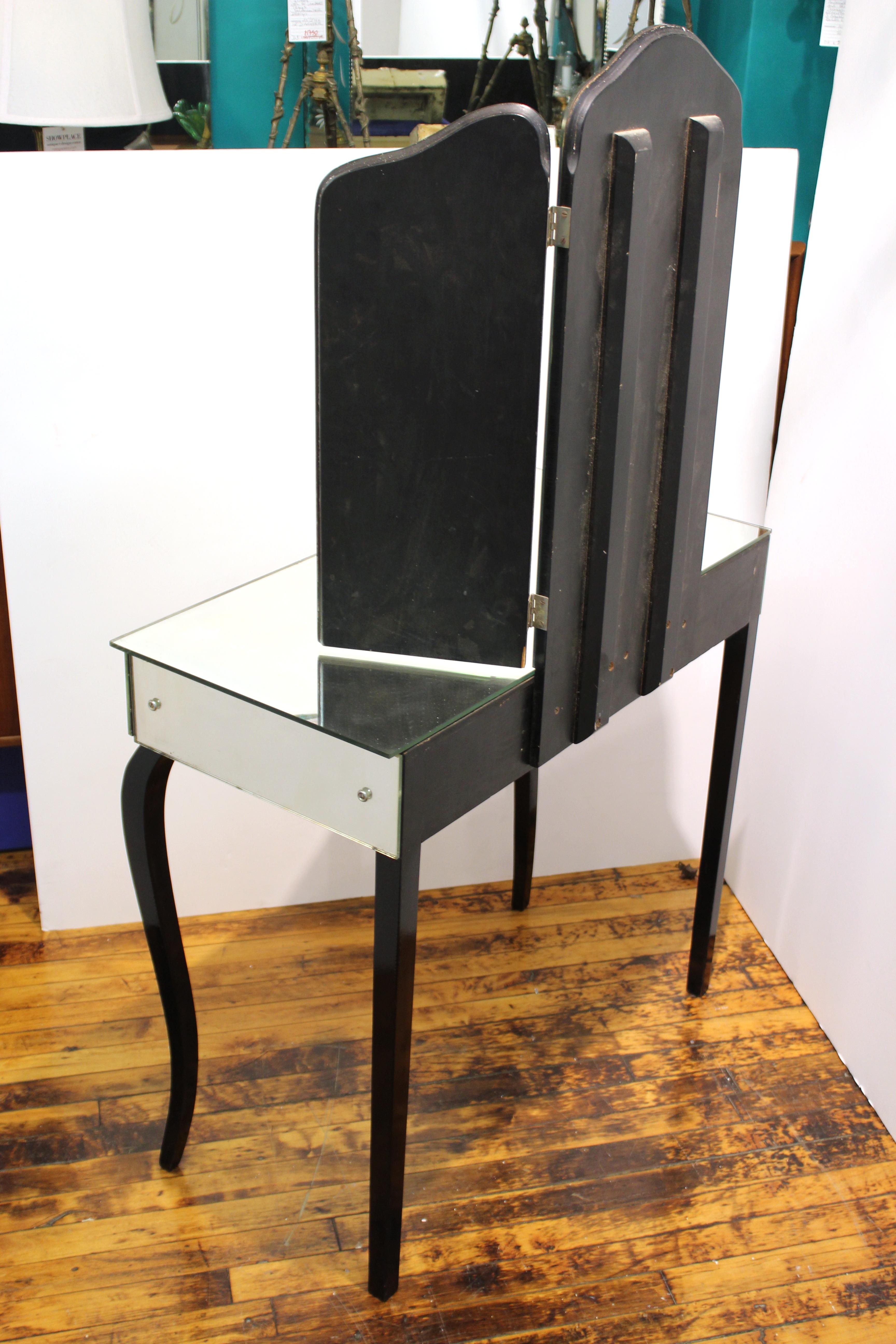 French Art Deco Mirrored Vanity with Tri-Fold Mirror and Ebonized Cabriole Legs 14