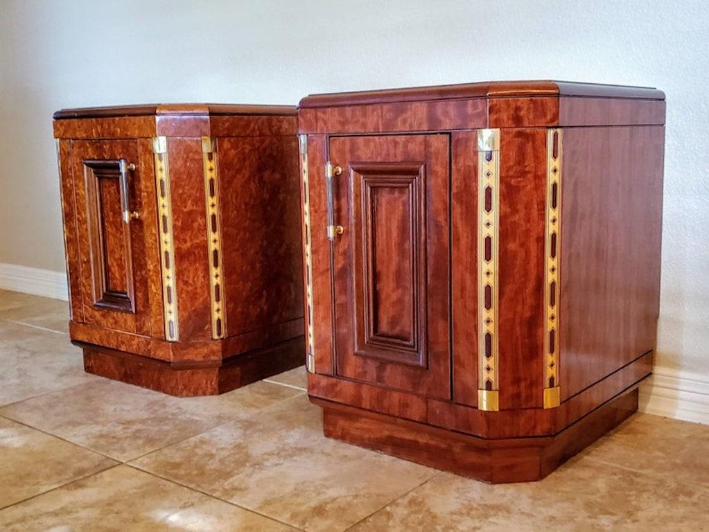Veneer French Art Deco Moderne Exotic Burled Ambroyna Bubinga Thuja Nightstand Cabinets For Sale