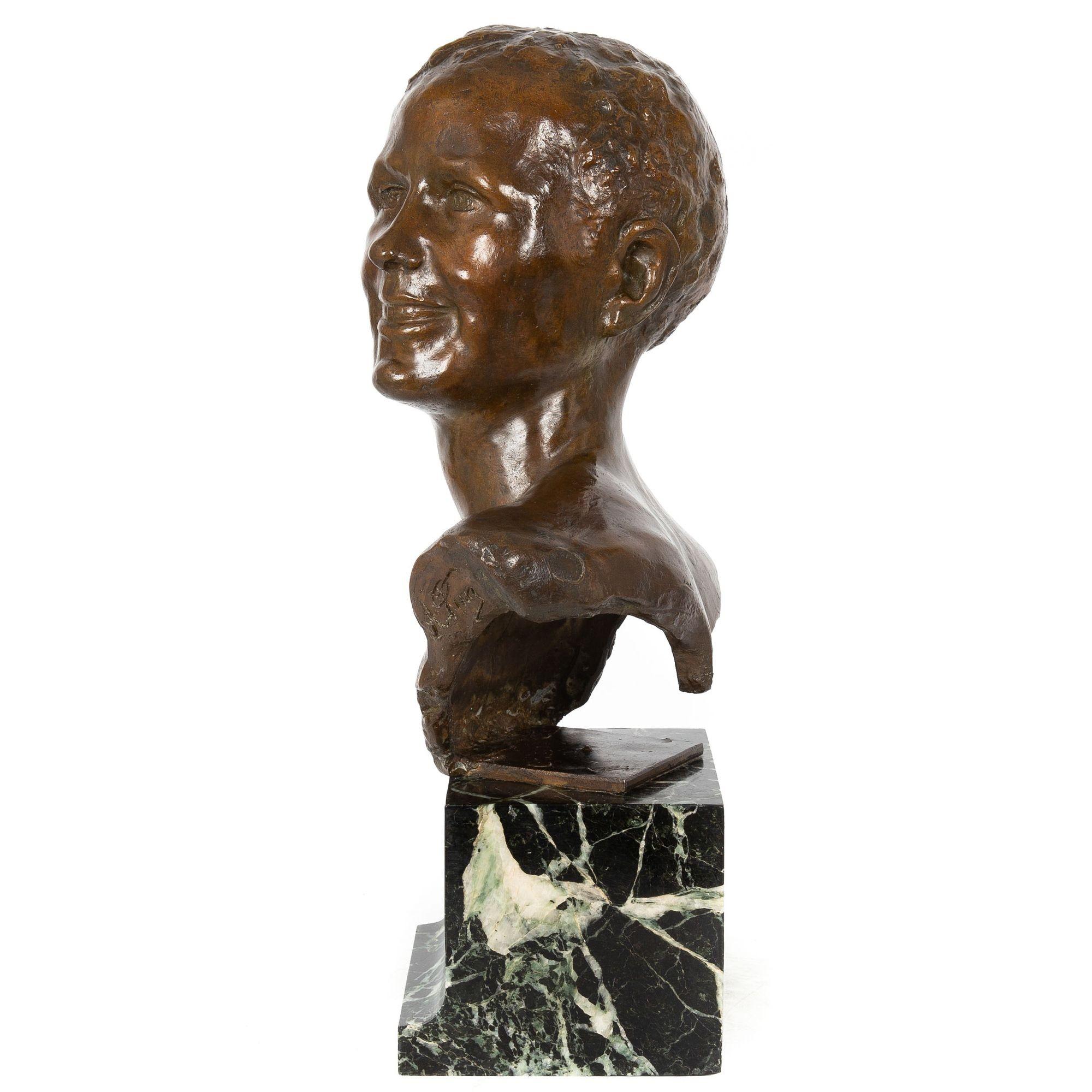 French Art Deco Modernist Bronze Sculpture, Bust of Young Man, Alfredo Pina For Sale 1