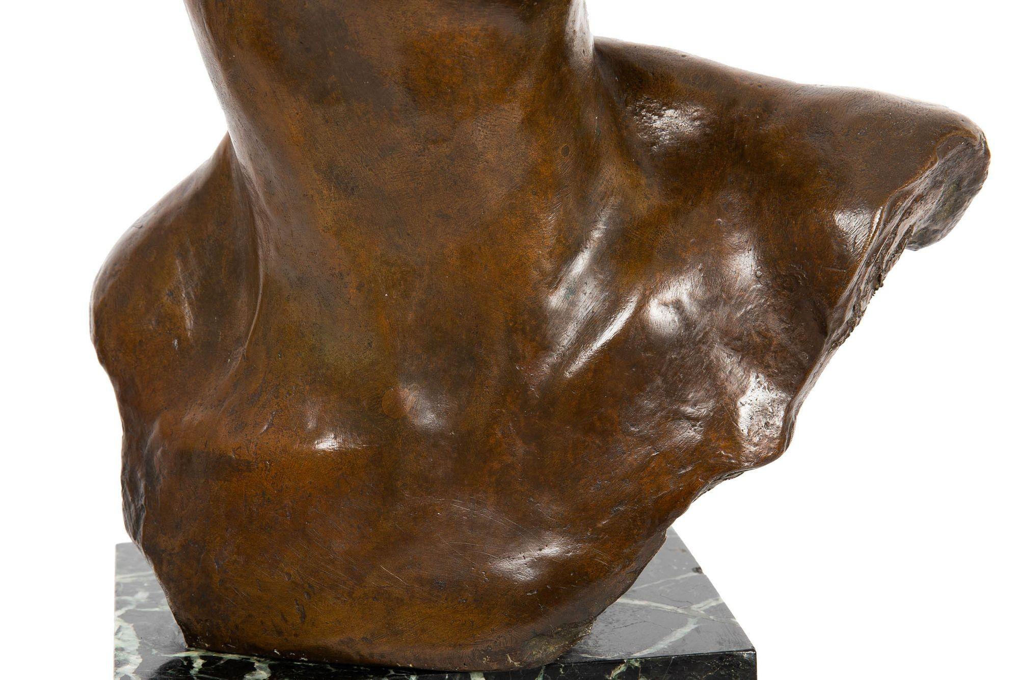 Bronze Sculpture française en bronze Art Déco moderniste, Buste de jeune homme, Alfredo Pina en vente