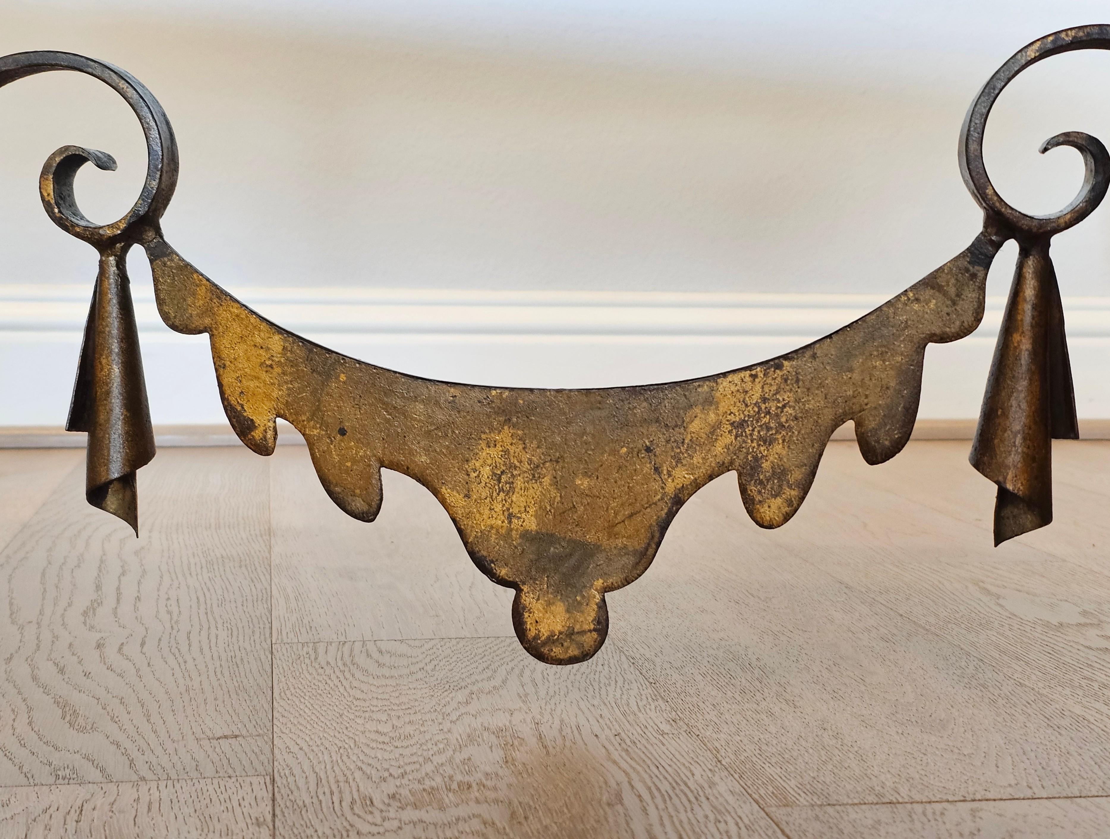 Noirci Table basse Art Déco moderniste française en fer forgé doré Gilbert Poillerat en vente
