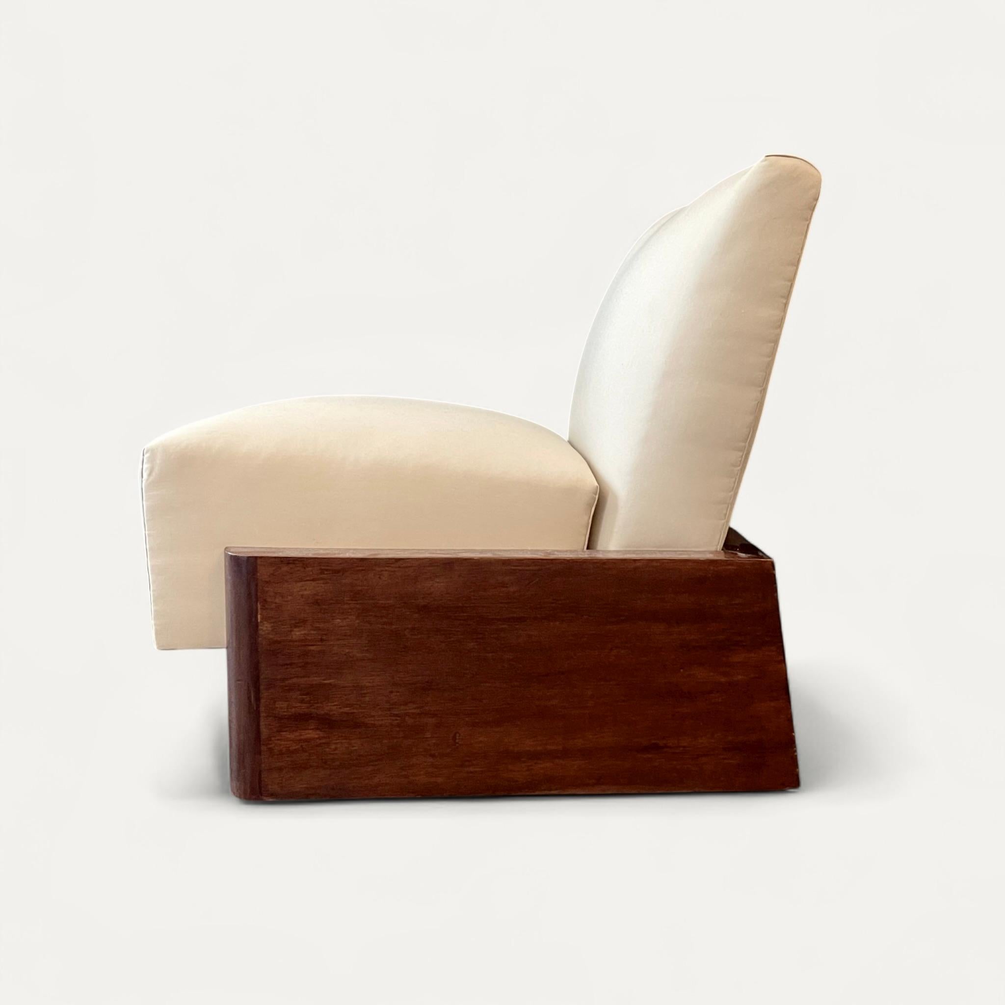 Début du 20ème siècle Chaise basse art déco moderniste française circa 1925 en vente