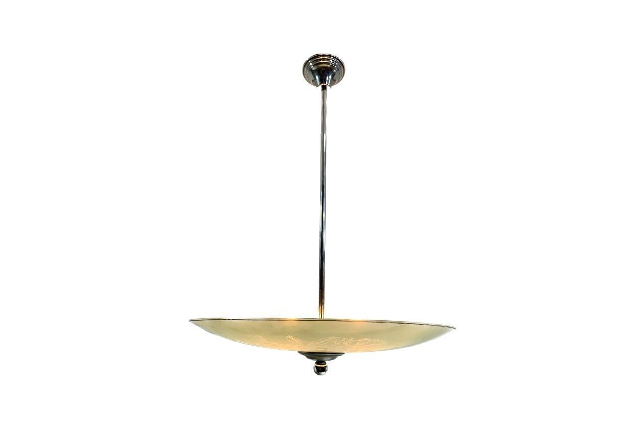 French Art Deco Modernist Pendant Light In Good Condition In Beirut, LB