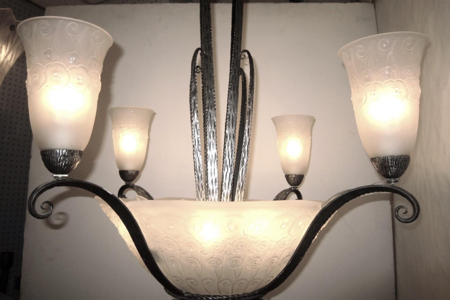 French Art Deco Muller Freres Chandelier, Ironwork attributed to Edgar Brandt  For Sale 6