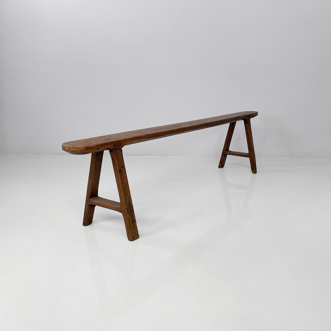 Français Banc étroit en bois massif Art déco français, années 1930 en vente