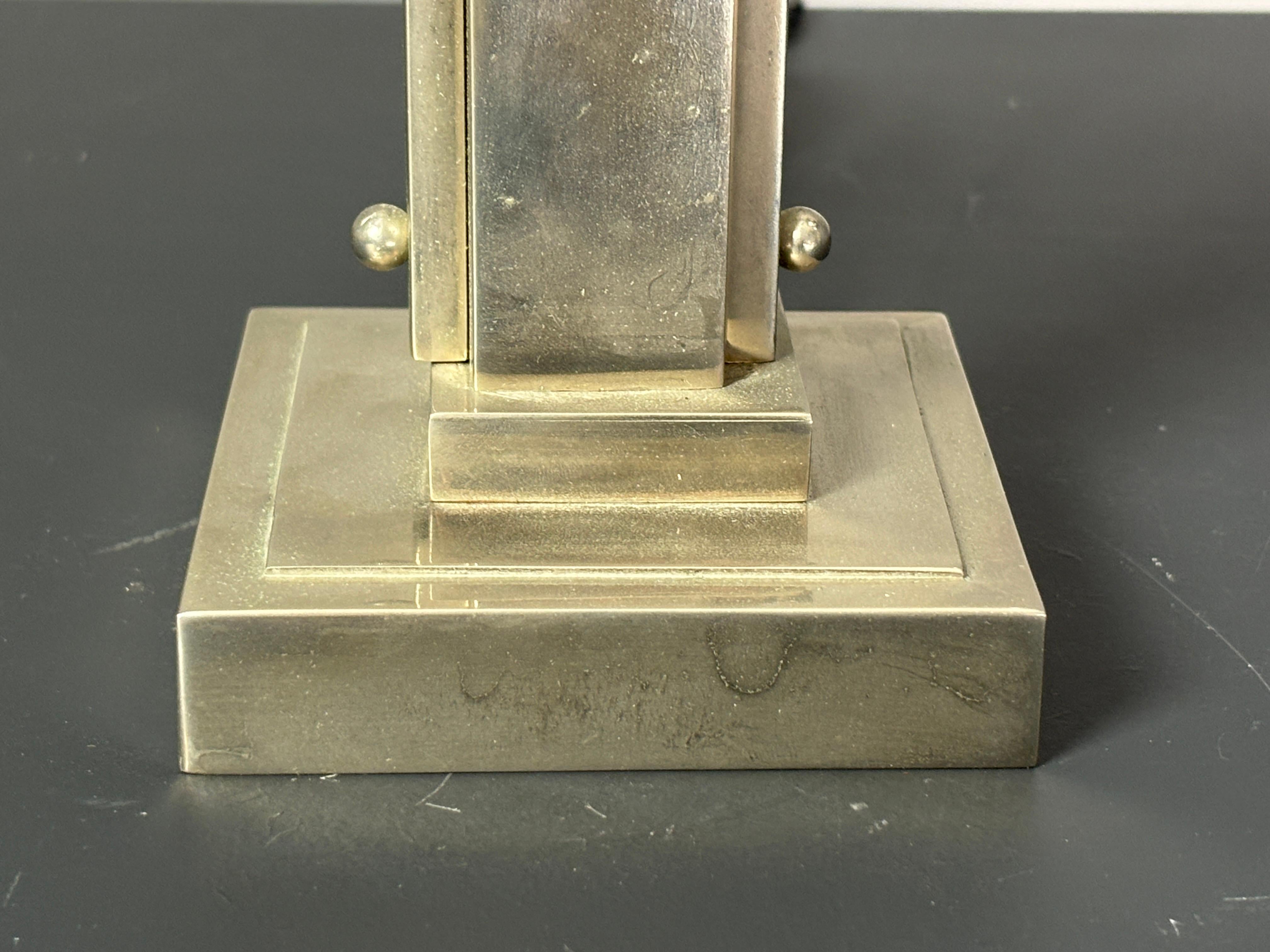 Lampada da scrivania o da tavolo francese in nichel art déco, anni '30 in vendita 8