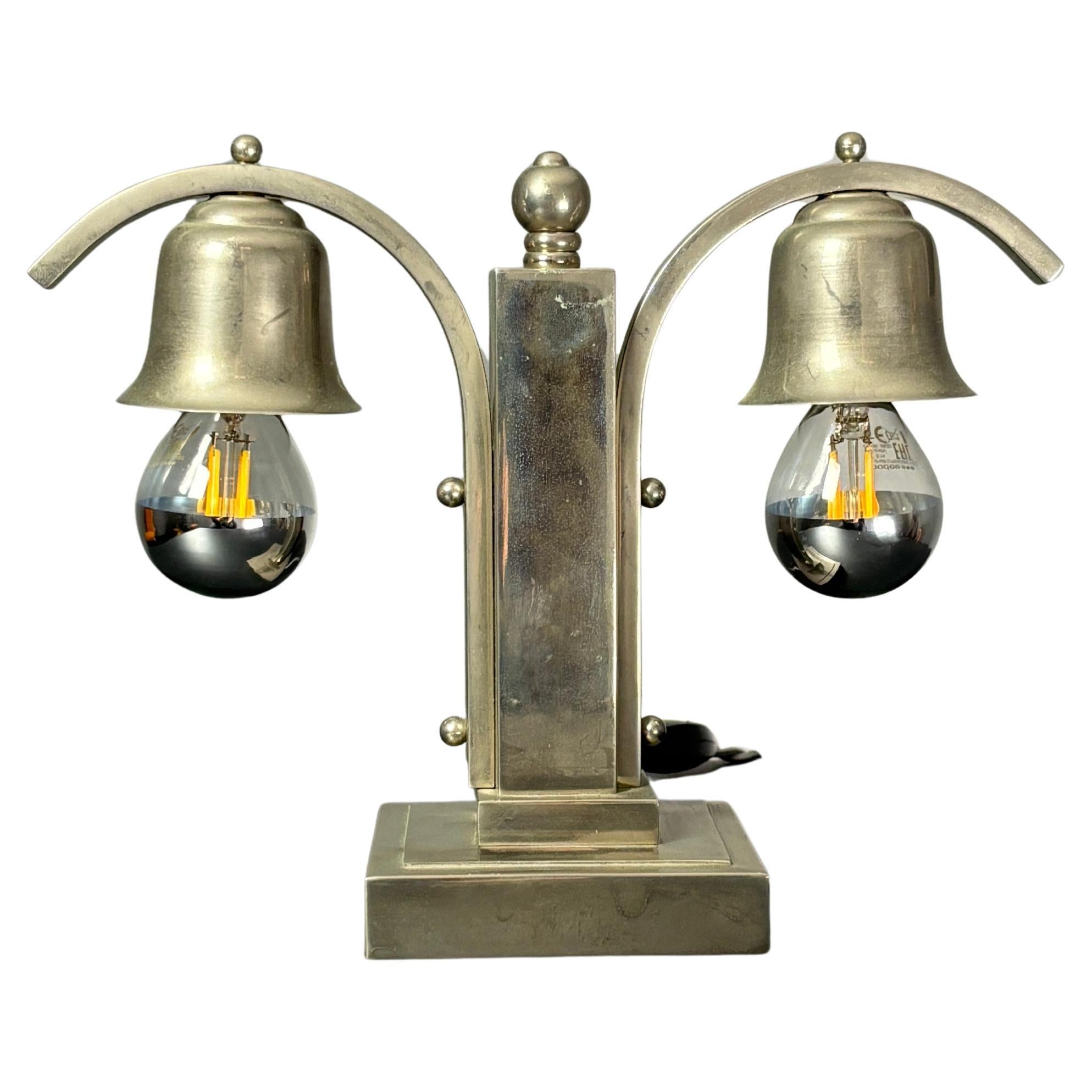 Art Déco Lampada da scrivania o da tavolo francese in nichel art déco, anni '30 in vendita