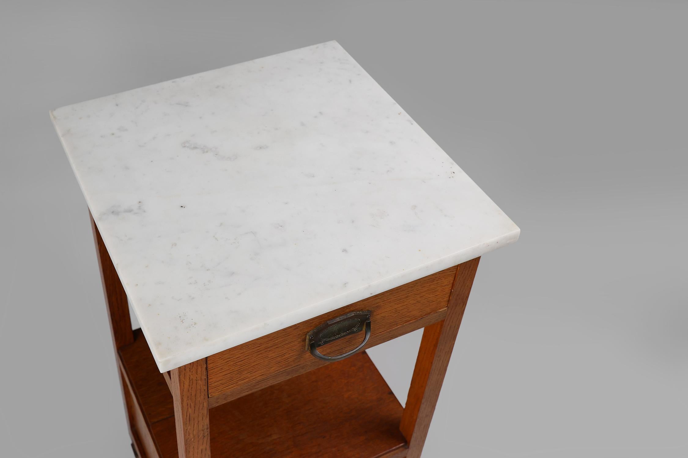French Art Deco Night Stand with carrara marble top, ca. 1920 For Sale 4