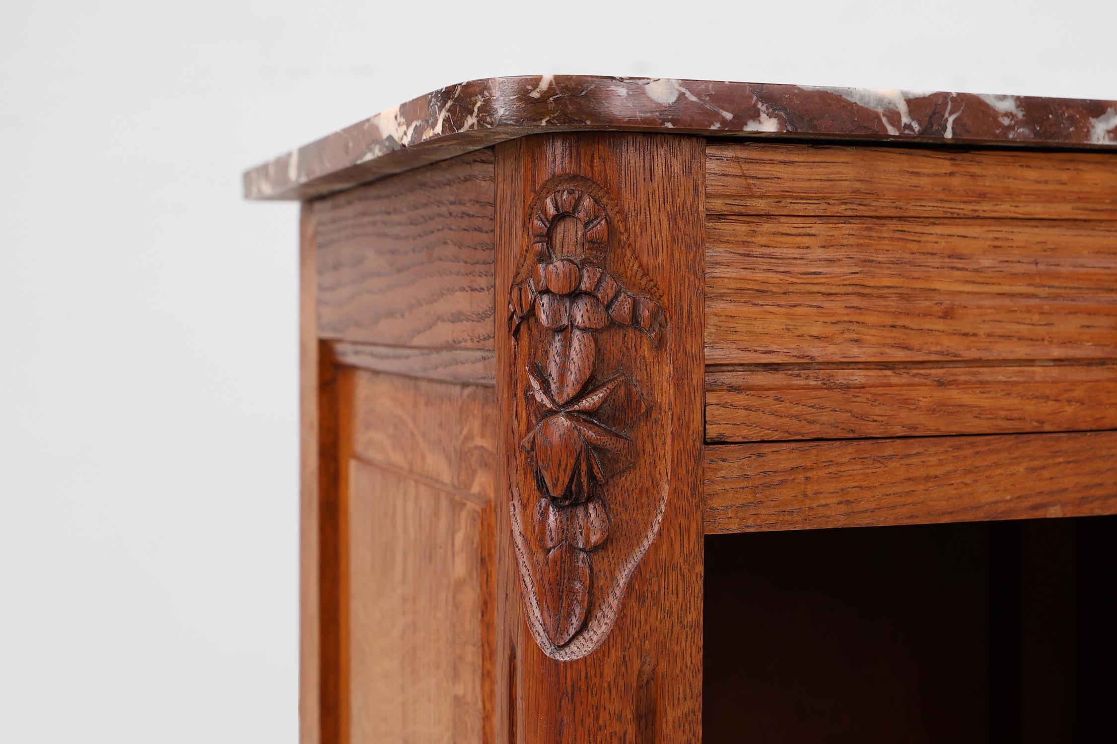 French Art Deco nightstand in oak with marble top, 1930s For Sale 1