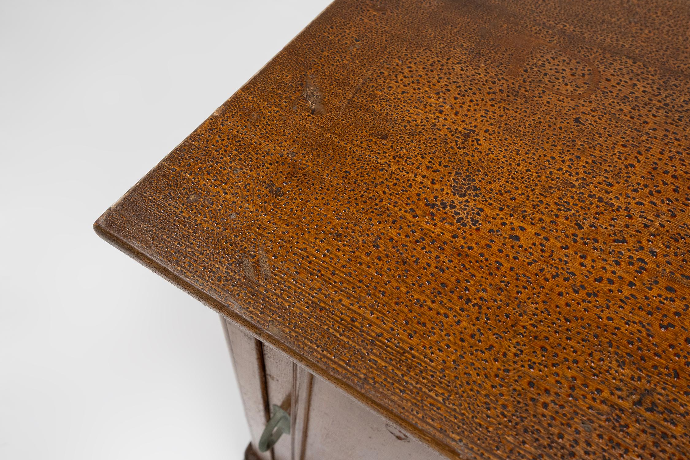 French Art Deco nightstand in varnished wood, ca. 1930 For Sale 4