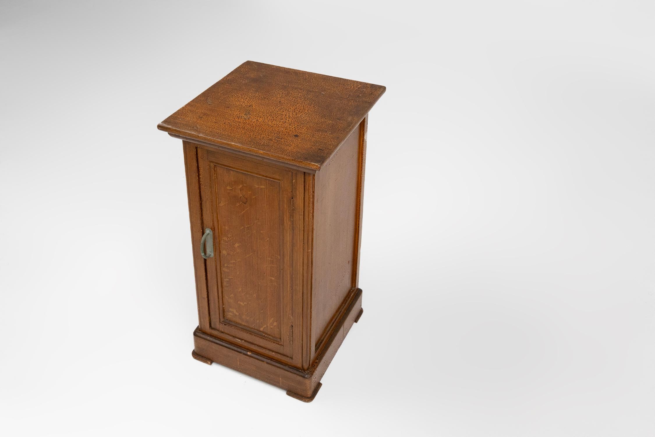 French Art Deco nightstand in varnished wood, ca. 1930 For Sale 2