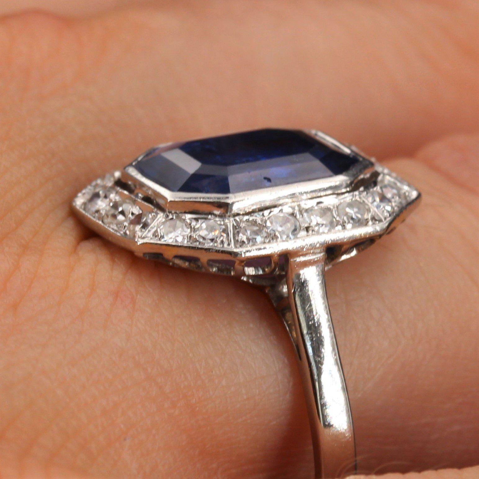 French Art Deco Certified No Heat Burmese Sapphire Diamonds Platinum Ring For Sale 2