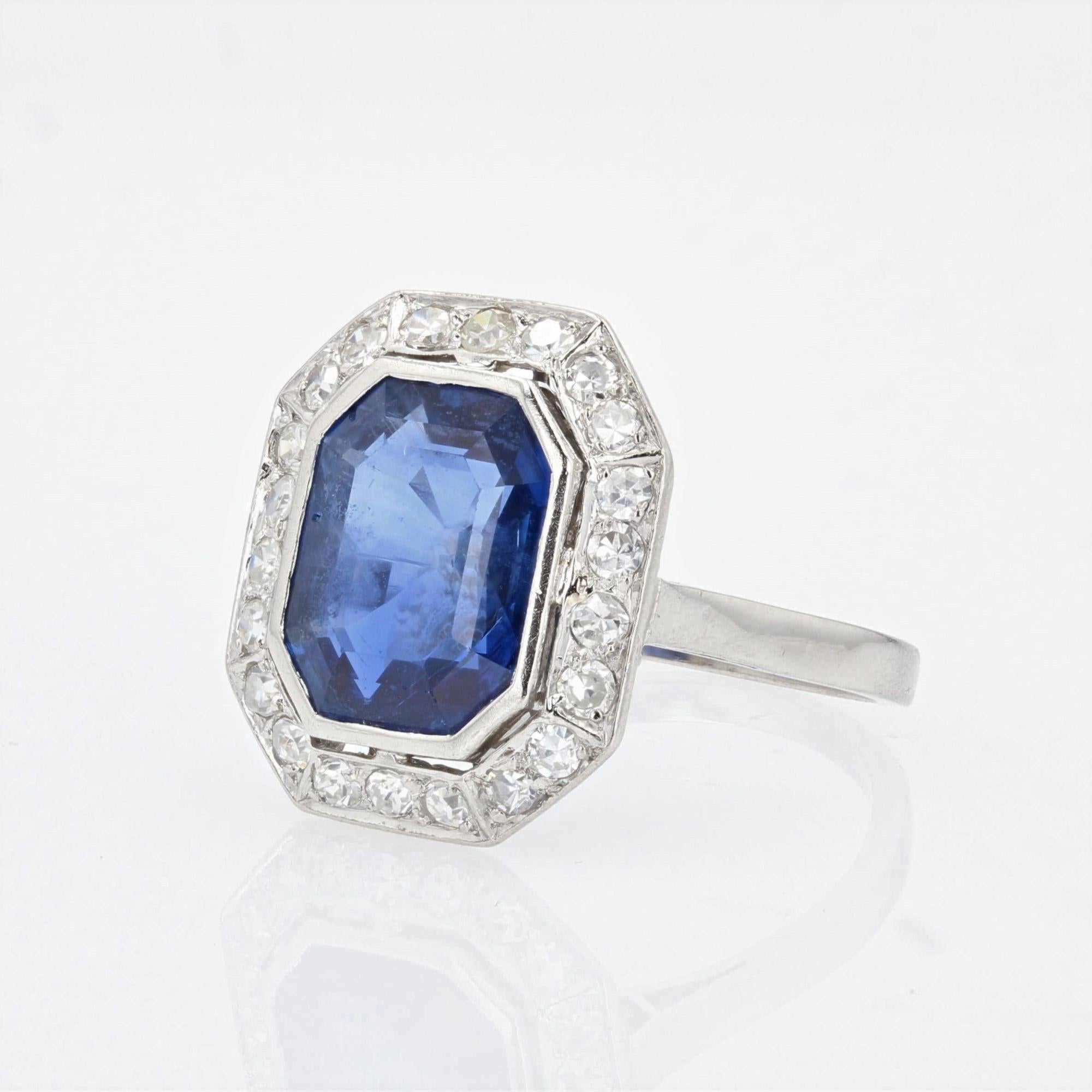 French Art Deco Certified No Heat Burmese Sapphire Diamonds Platinum Ring In Good Condition For Sale In Poitiers, FR