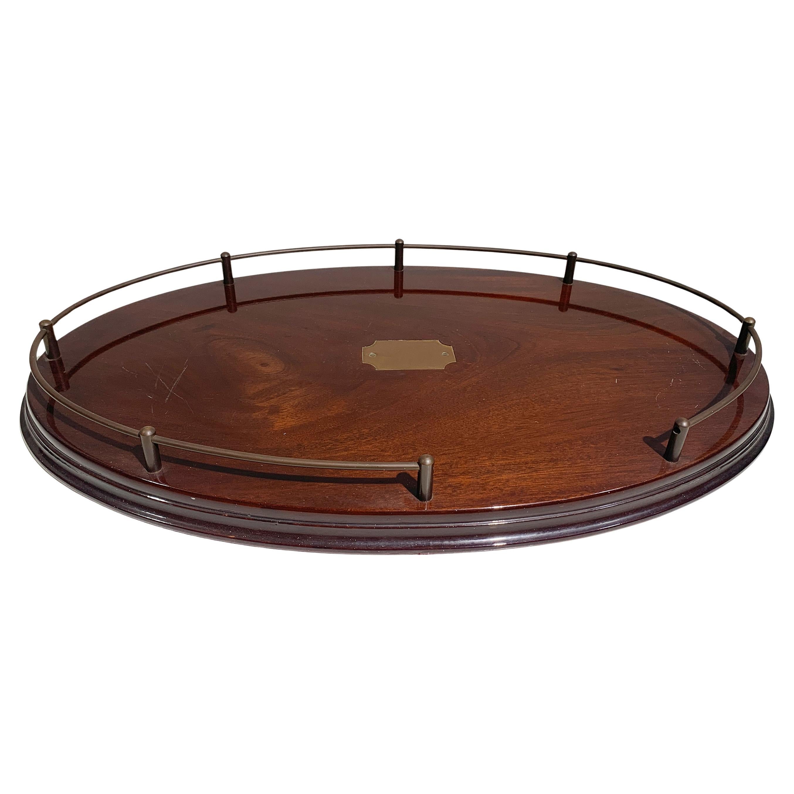 What is a gallery tray?