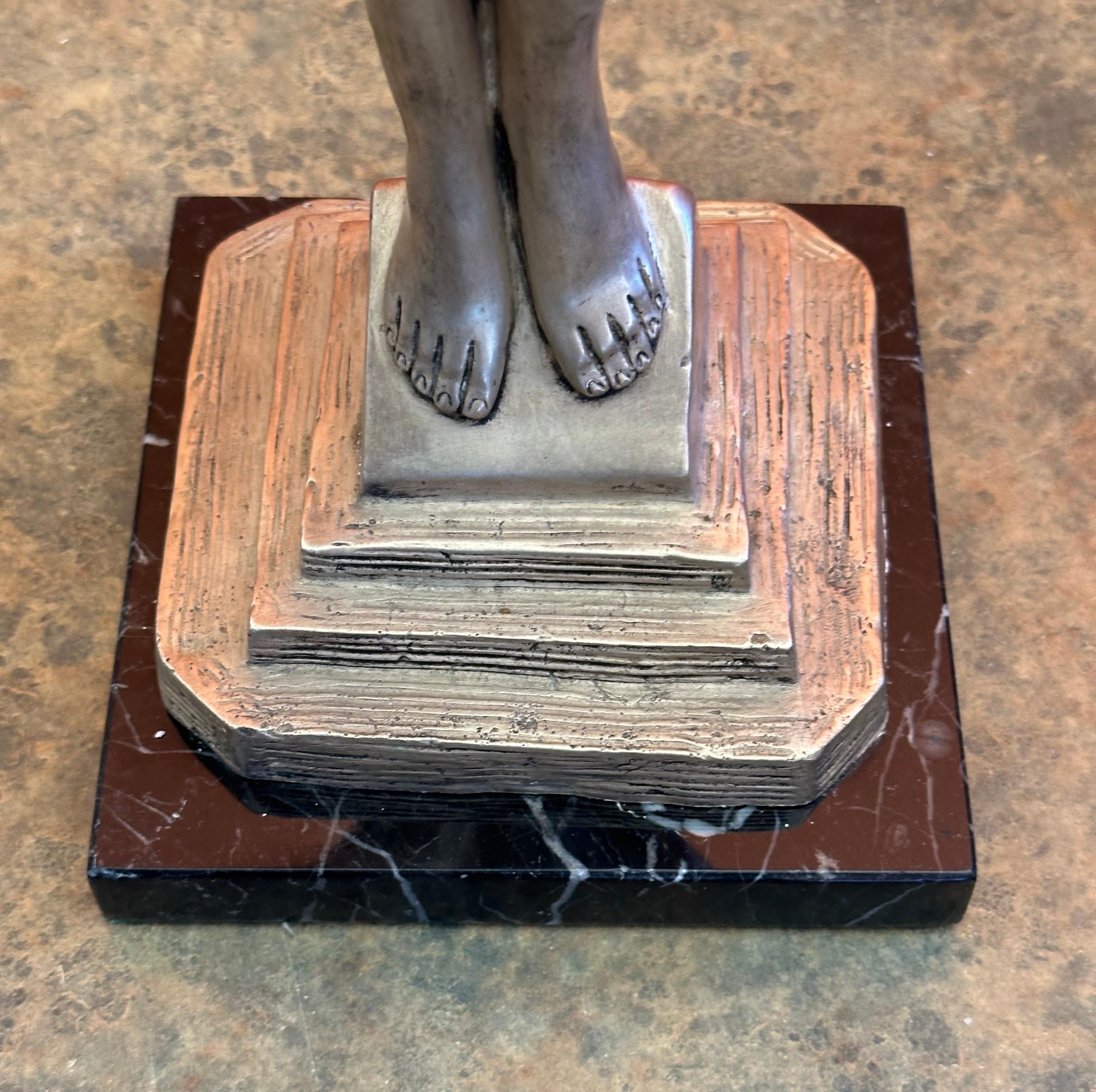 Scultura di ballerina nuda in stile Art Déco francese di J.E. Descomps Cormier in vendita 8