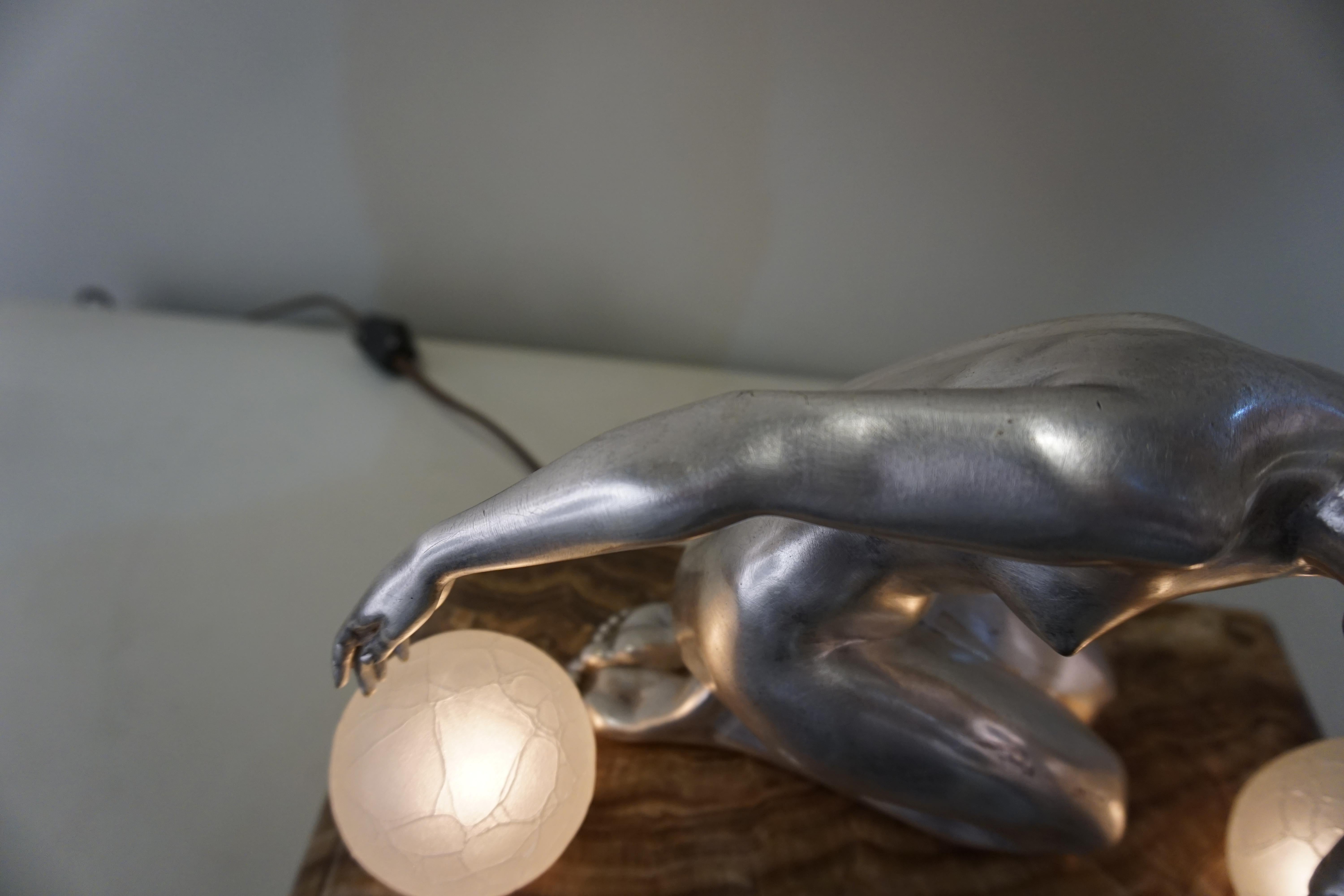 Mid-20th Century French Art Deco Nude Silver on Bronze Table Lamp by Gilbert