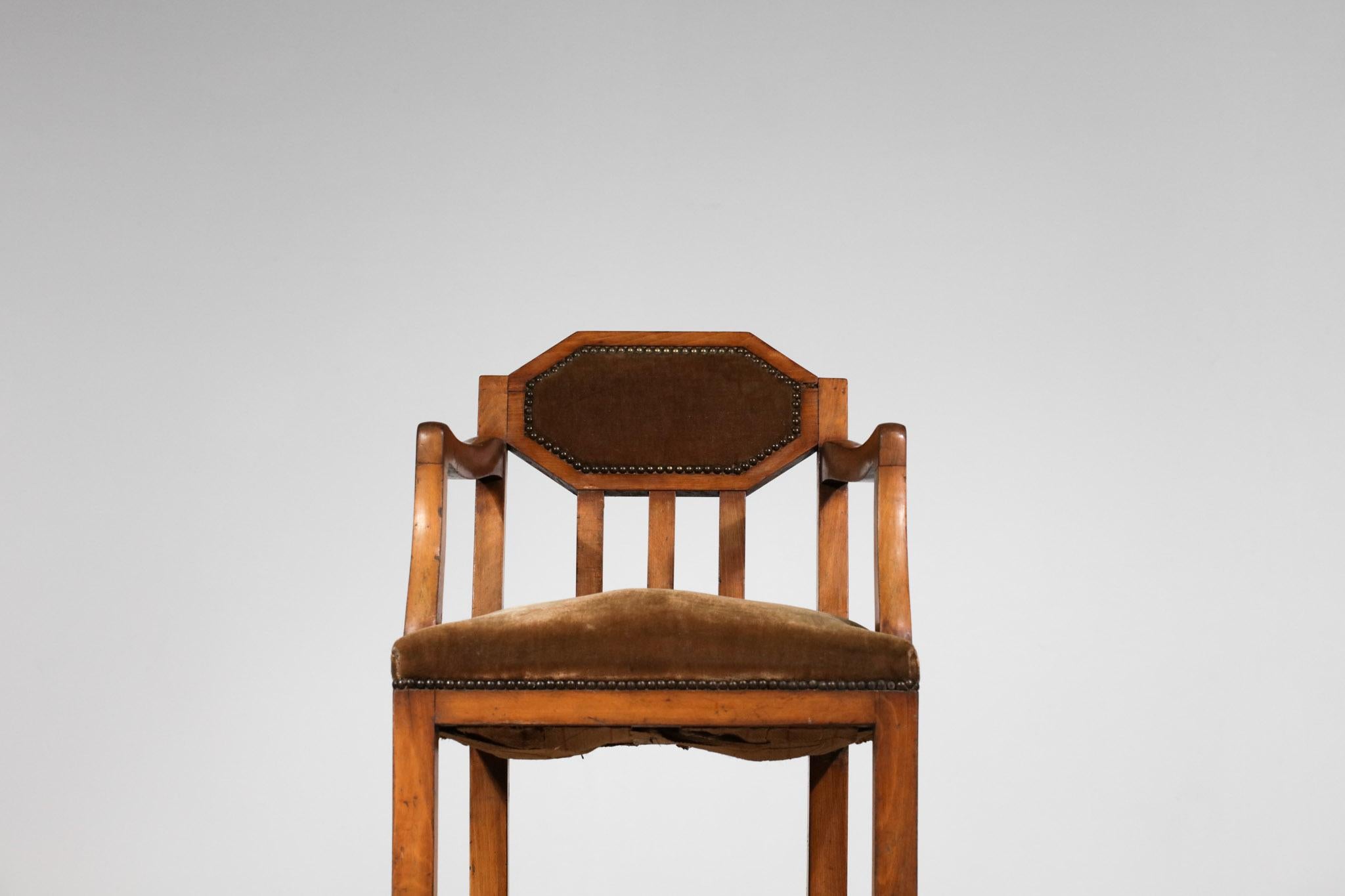 French Art Deco Oak Armchair in Brown Velvet - F750 For Sale 6