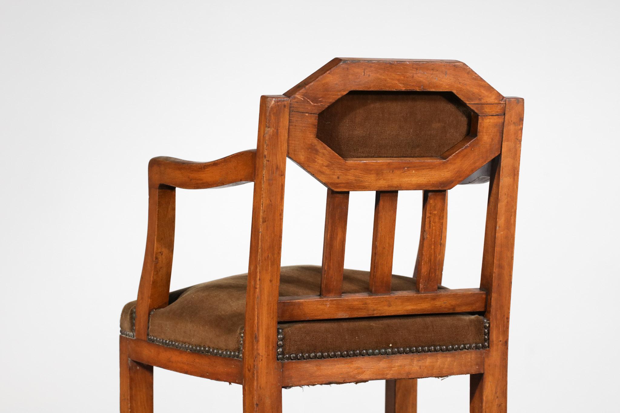 French Art Deco Oak Armchair in Brown Velvet - F750 For Sale 9