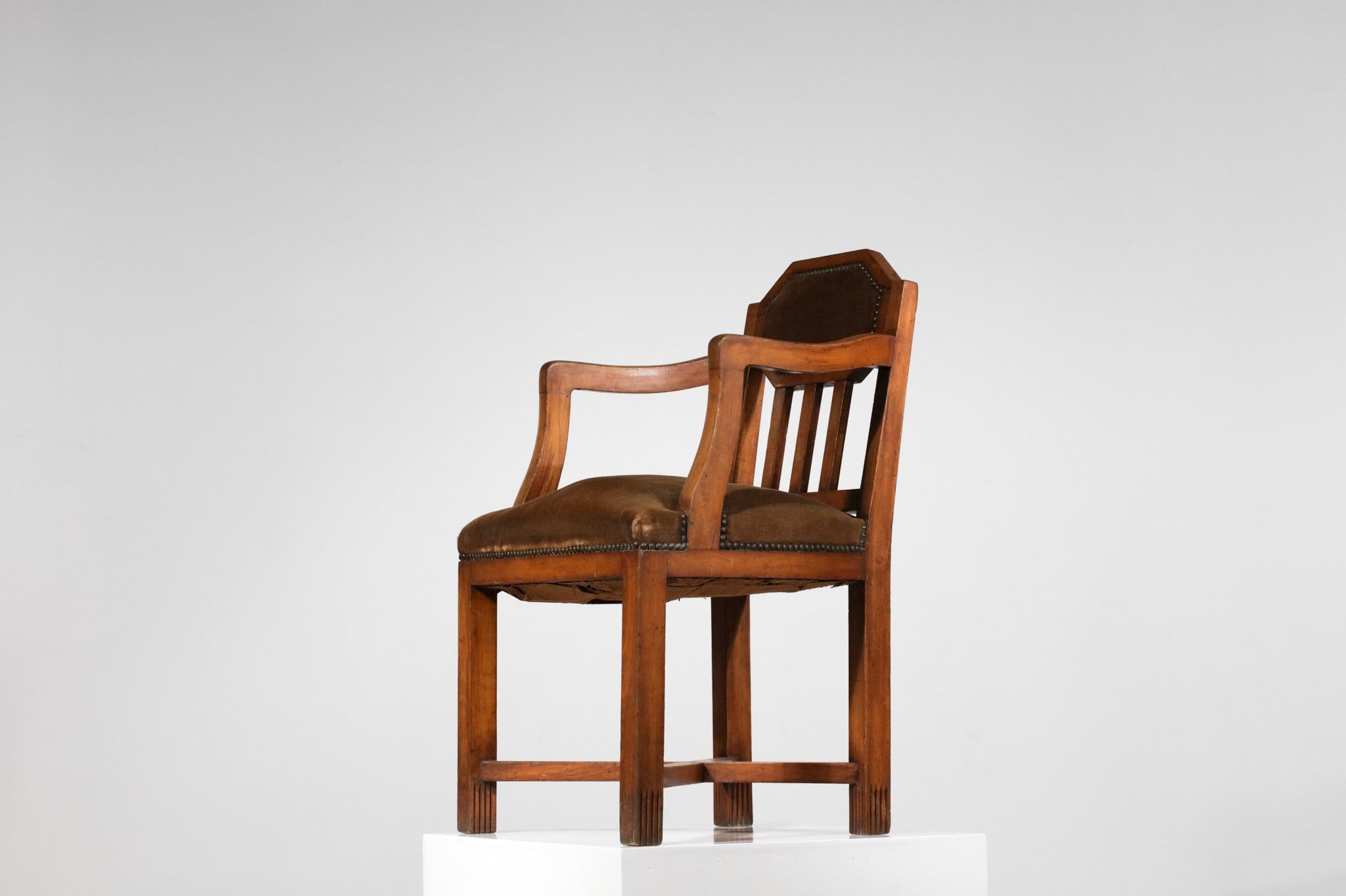 French Art Deco Oak Armchair in Brown Velvet - F750 For Sale 2