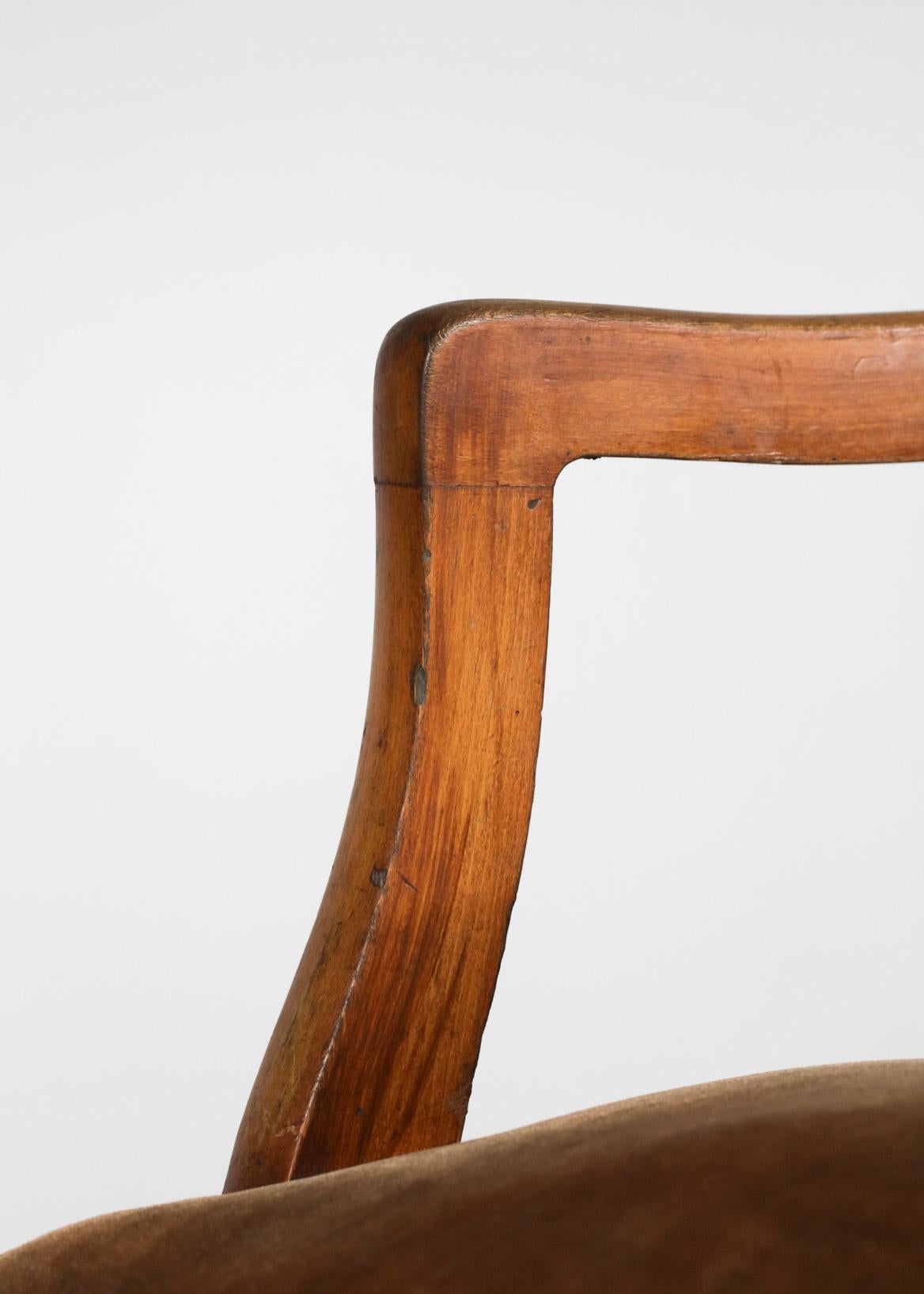 French Art Deco Oak Armchair in Brown Velvet - F750 For Sale 4