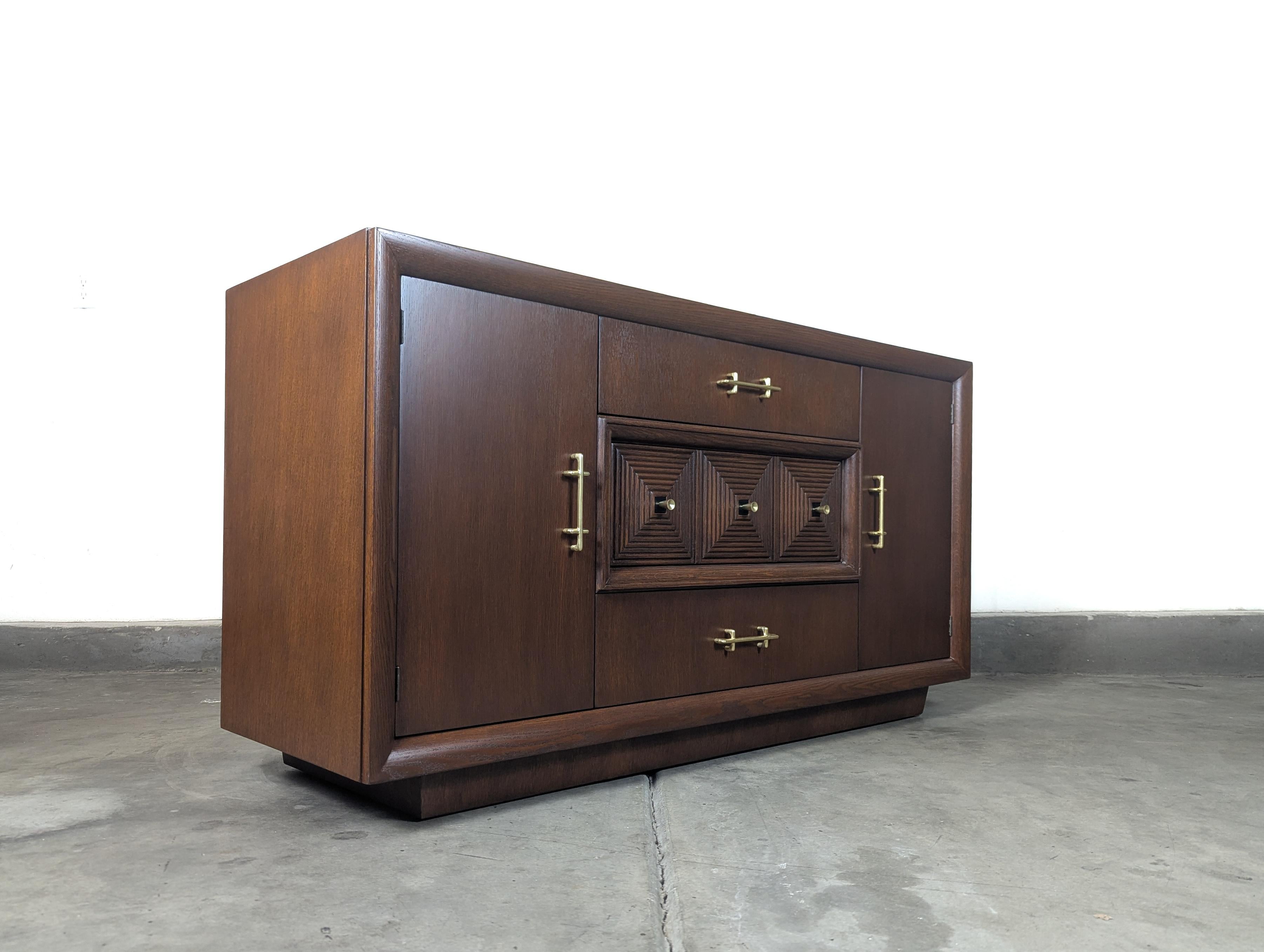Credenza o credenza francese Art Déco in Oak attribuita a Maxime Old, anni '40 ca. in vendita 6