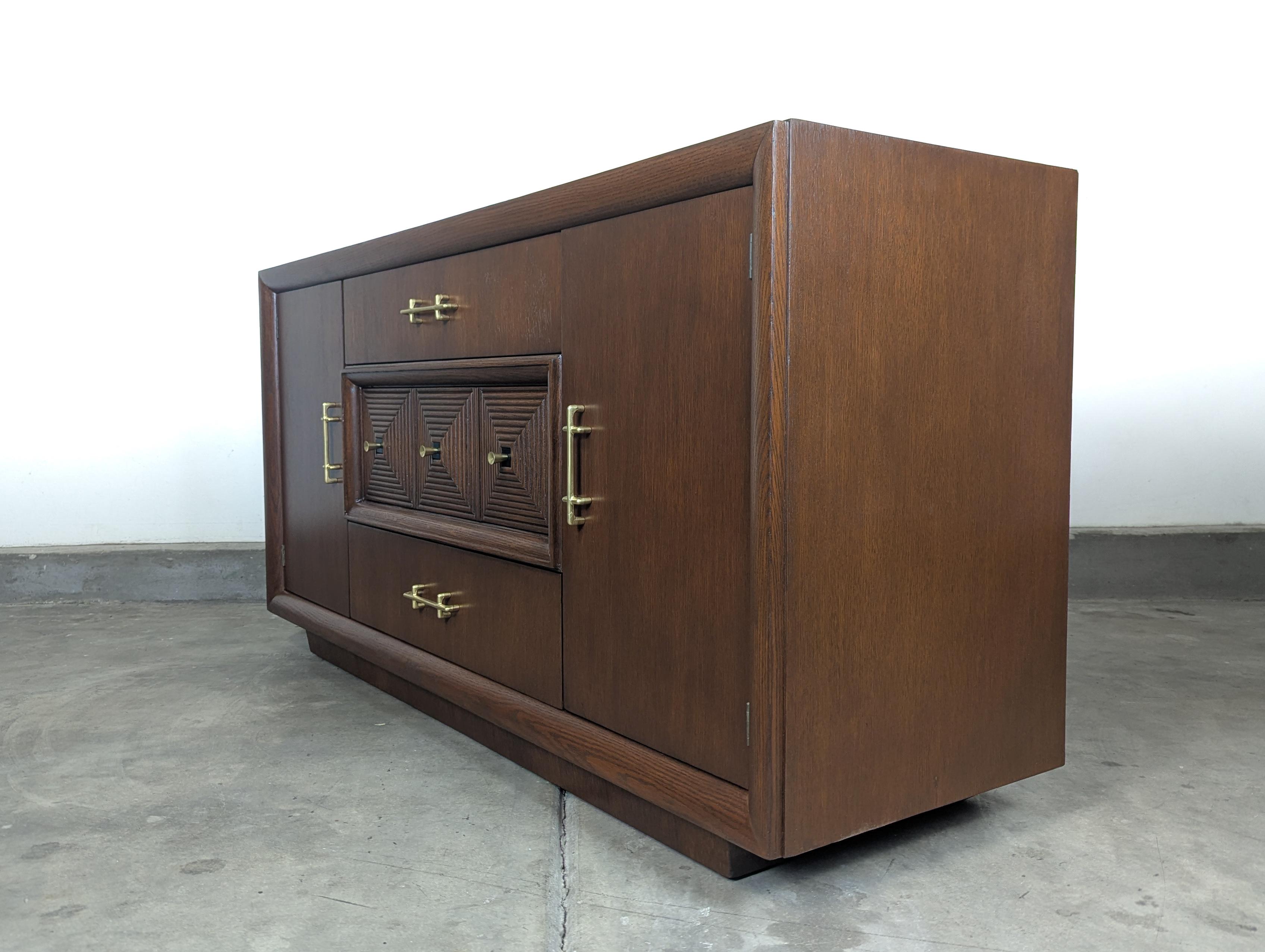 Credenza o credenza francese Art Déco in Oak attribuita a Maxime Old, anni '40 ca. in vendita 9