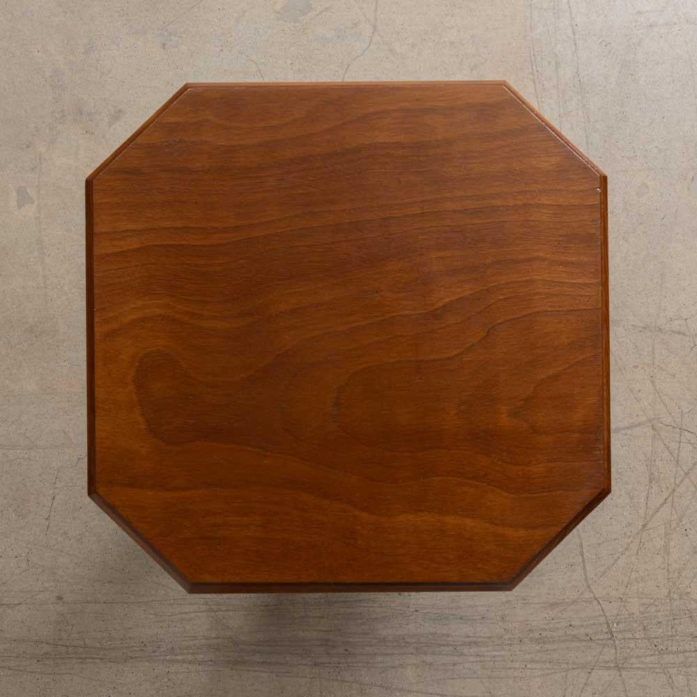 Französischer Art Deco Eiche Beistelltisch im Angebot 5