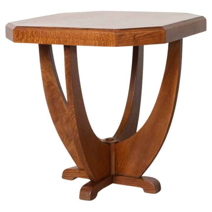 Französischer Art Deco Eiche Beistelltisch im Angebot
