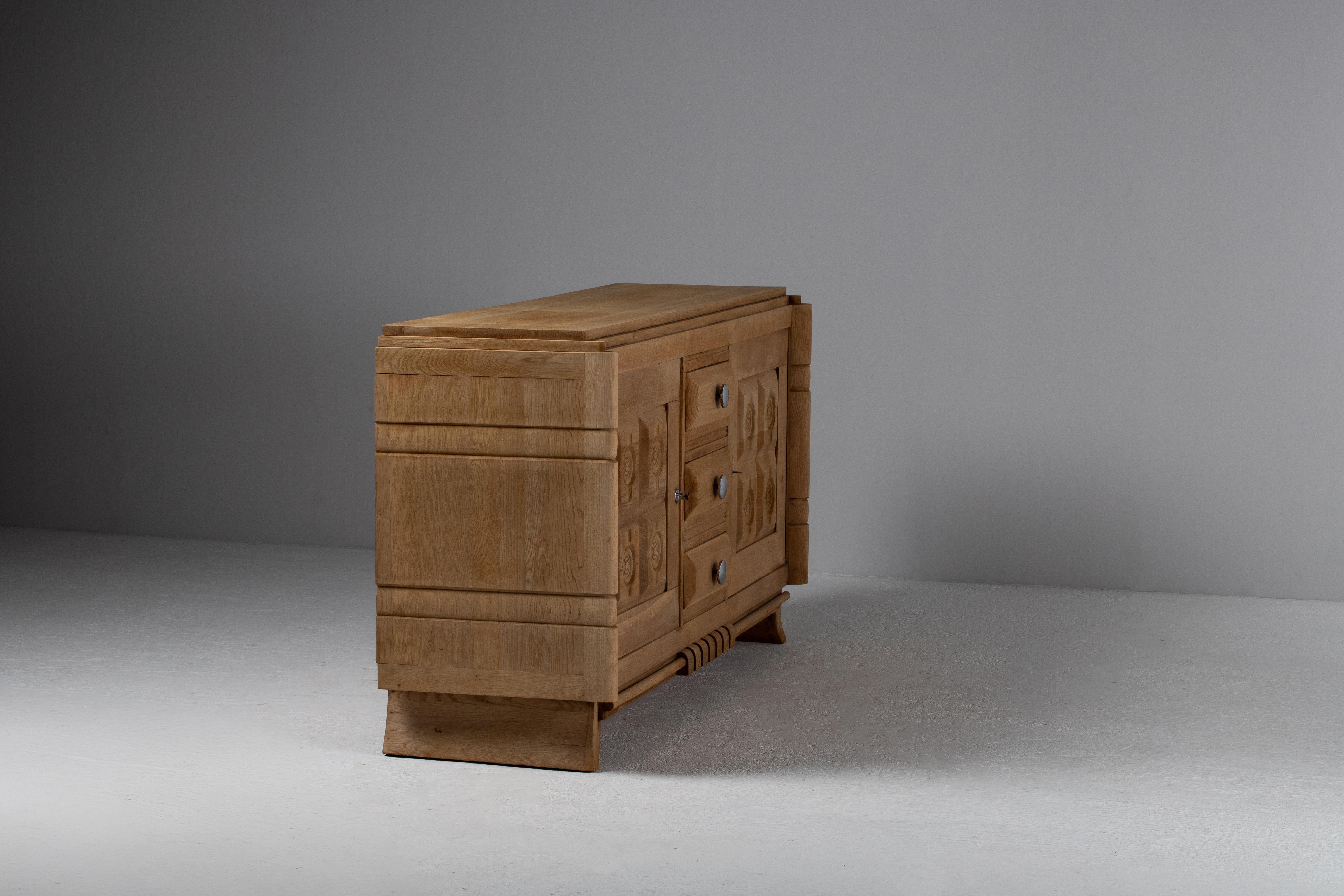 Buffet Art Déco français en chêne, années 1940 3