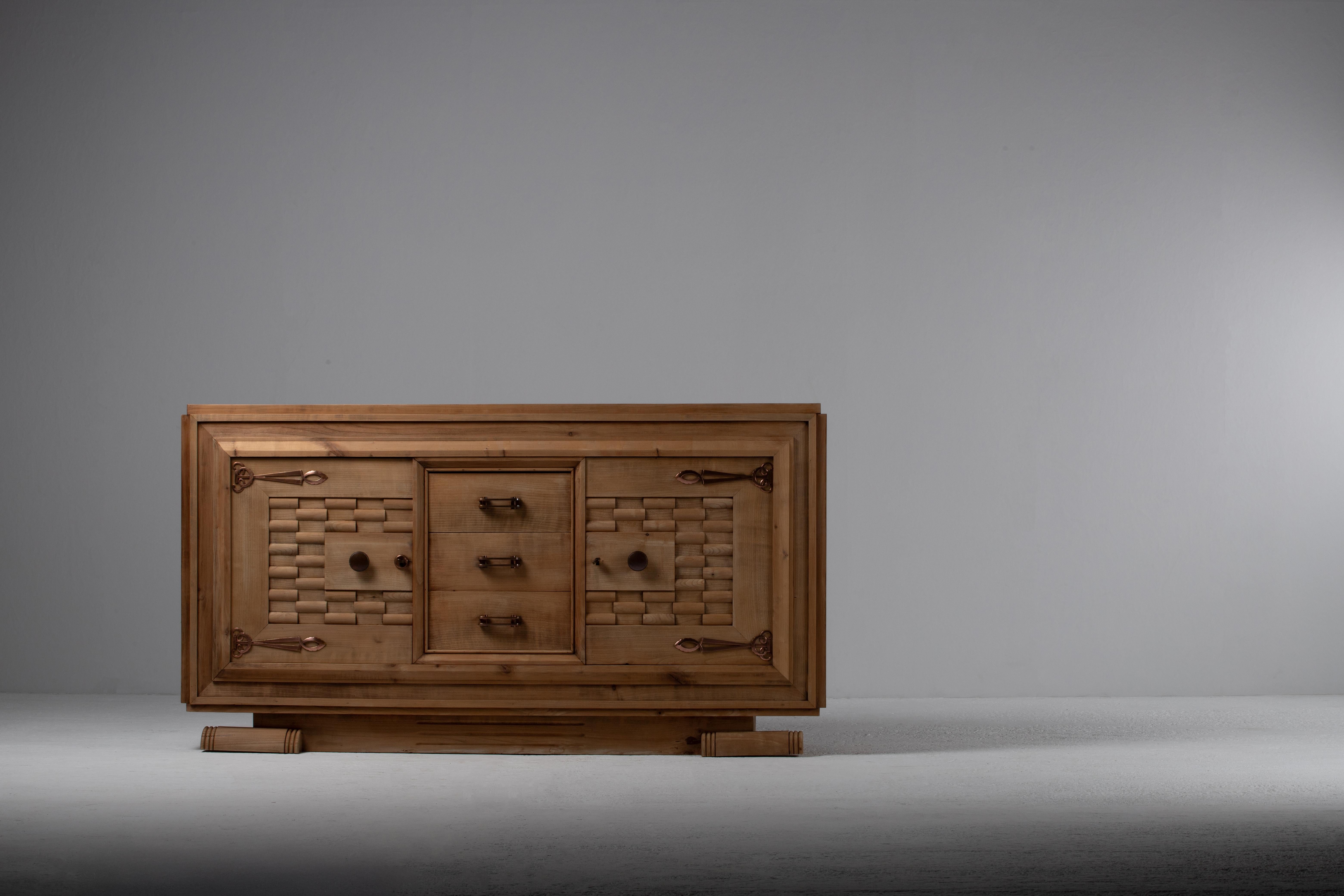 Credenza francese Art Déco in Oak, anni '40 In condizioni buone in vendita a Kaštel Sućurac, Splitsko-dalmatinska županija