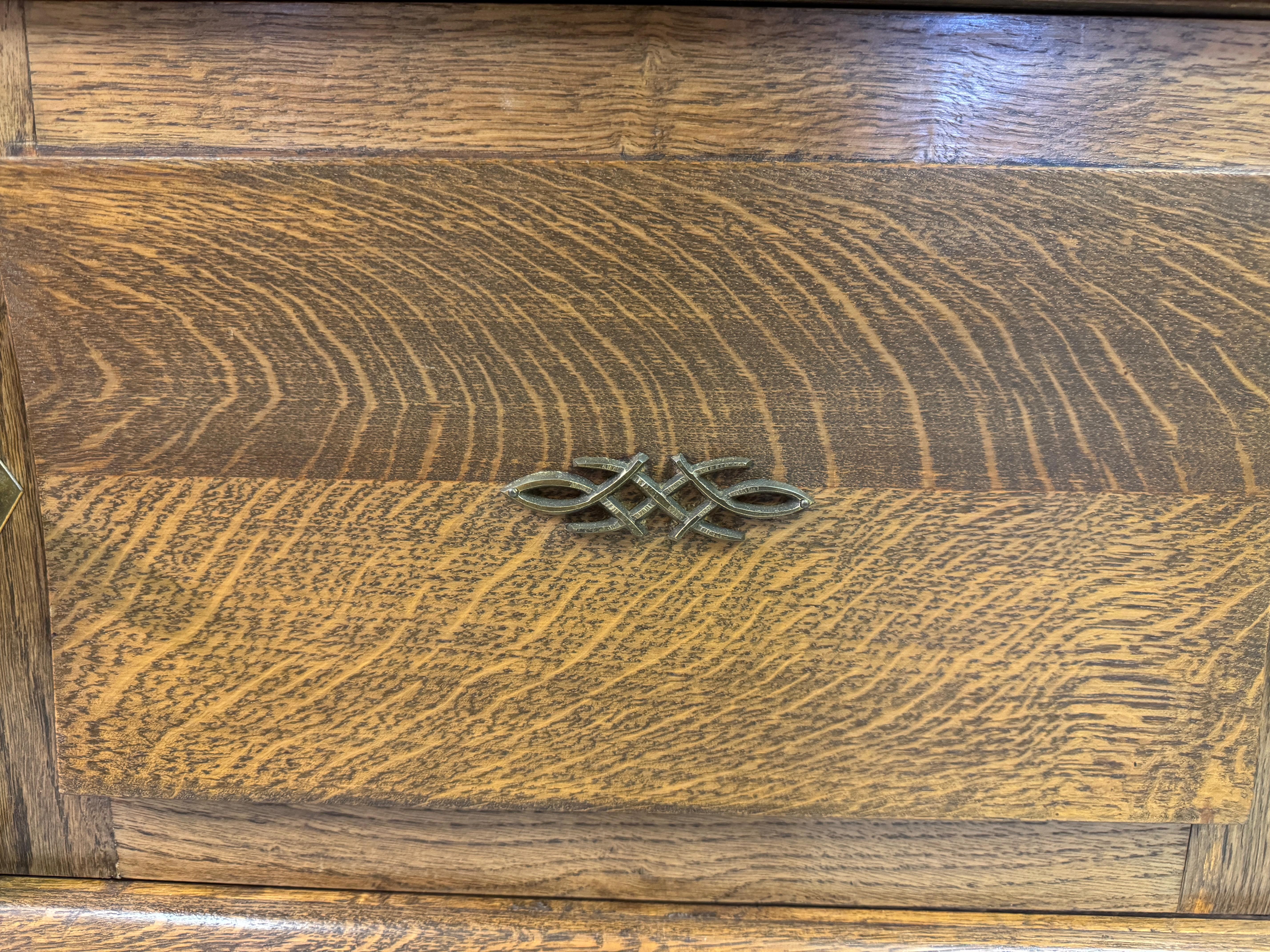 XX secolo Credenza o buffet francese Art Déco in Oak del 1940 in vendita
