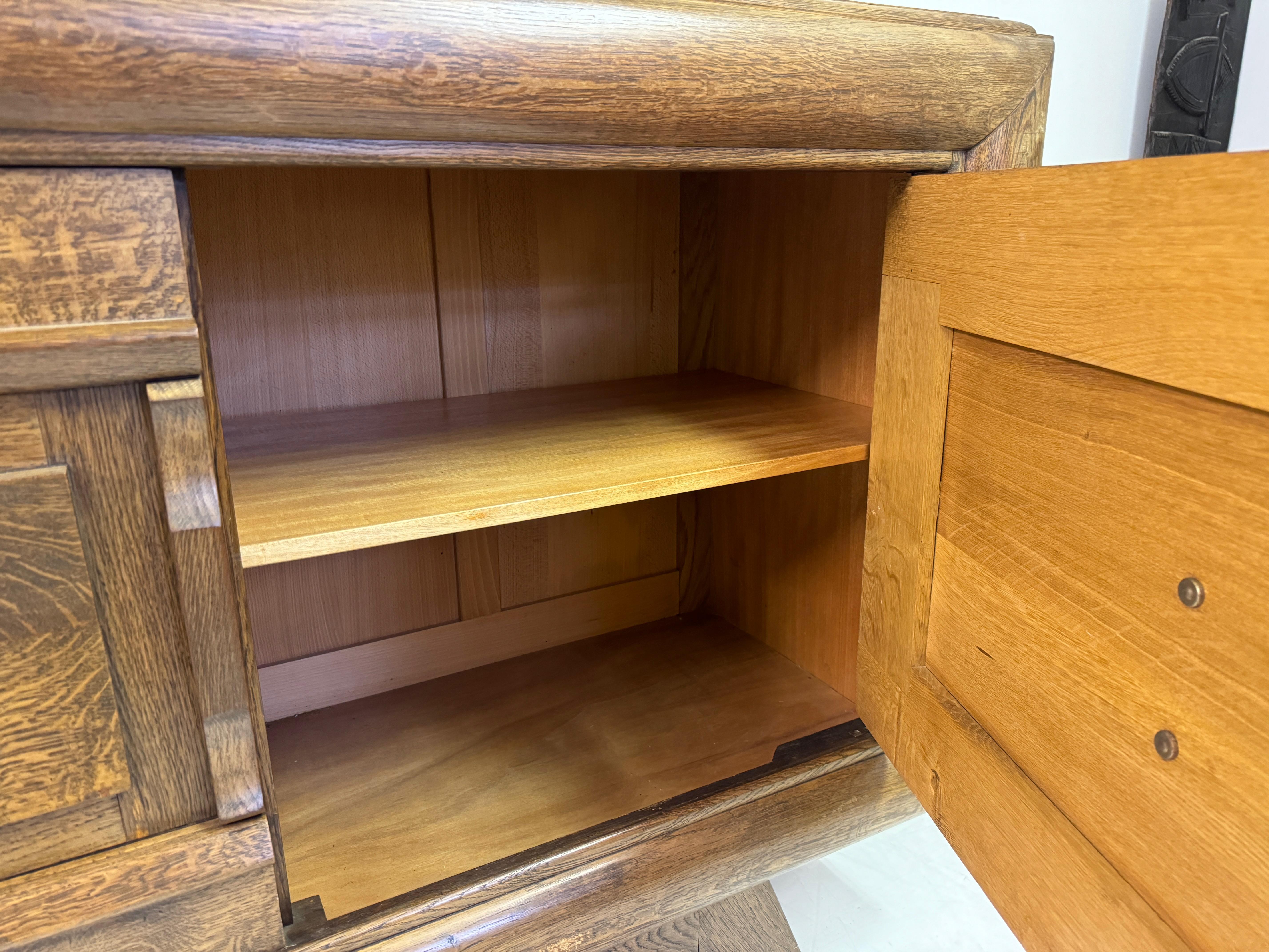 Credenza o buffet francese Art Déco in Oak del 1940 in vendita 1