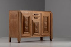 Credenza Art Déco francese in rovere con ante a punta di diamante, anni '30