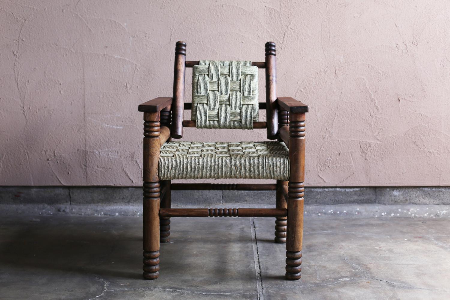French Art Deco Oakwood Armchair by Charles Dudouyt In Good Condition For Sale In Sammu-shi, Chiba