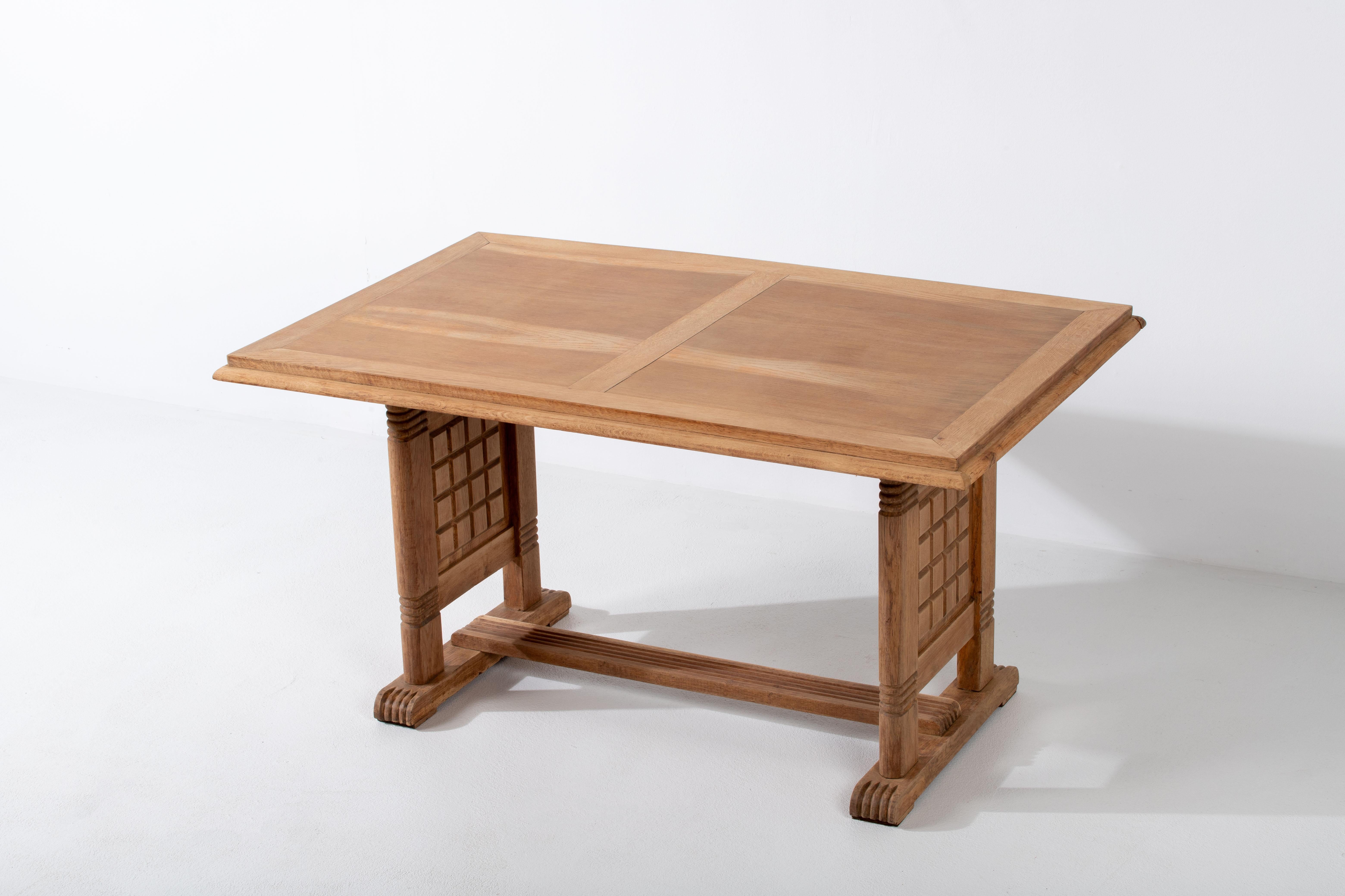 French Art Deco Occasionnal Table Oak, 1940s For Sale 4