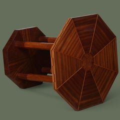 Mesita auxiliar octogonal de estilo Art Déco francés, con tablero de marquetería, década de 1930