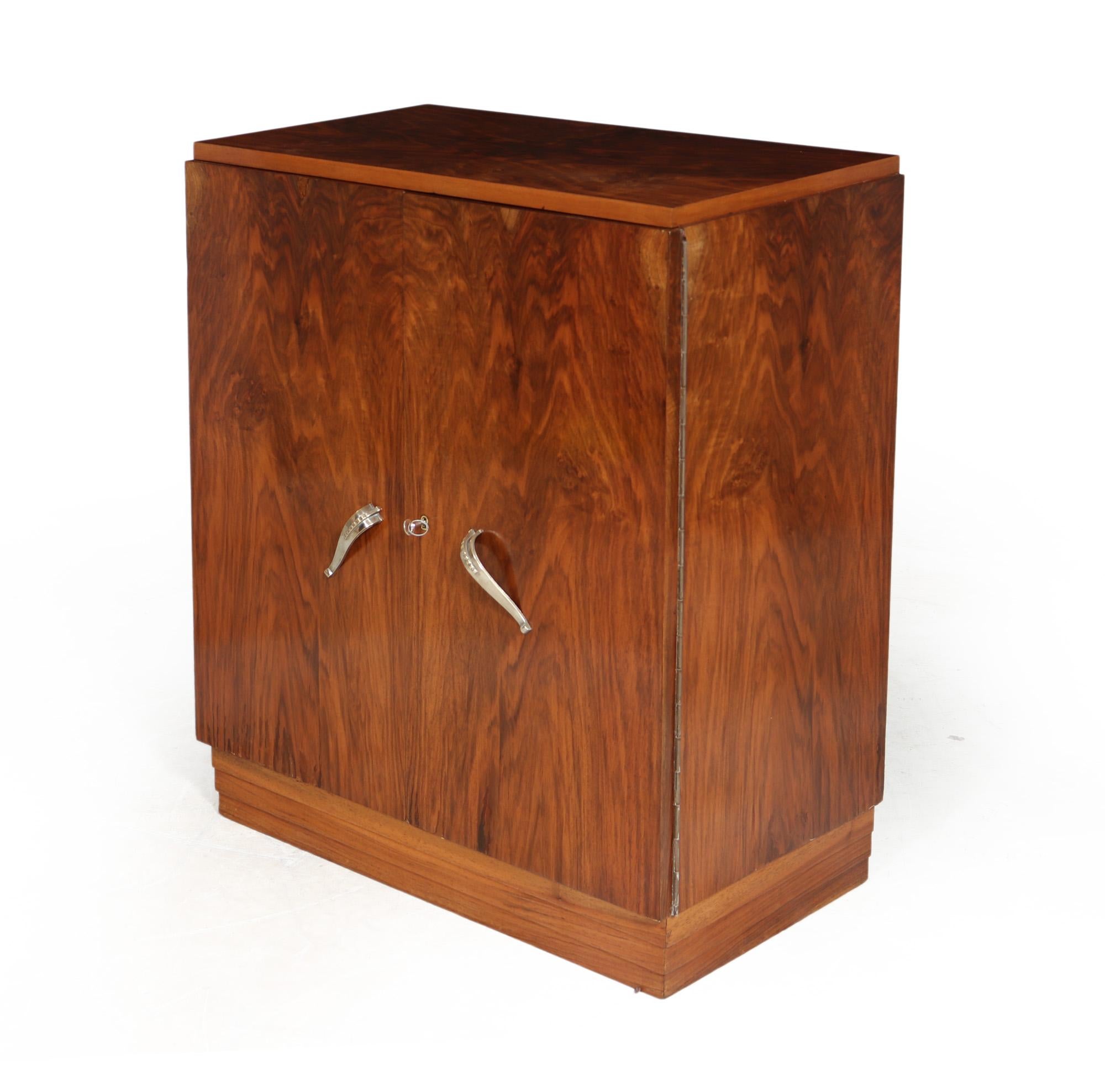 ART DECO OFFICE CABINET
Elevate your home office with a delightful French Art Deco cabinet that exudes elegance and functionality. This meticulously restored cabinet features stunning walnut veneers. Its petite size makes it ideal for limited