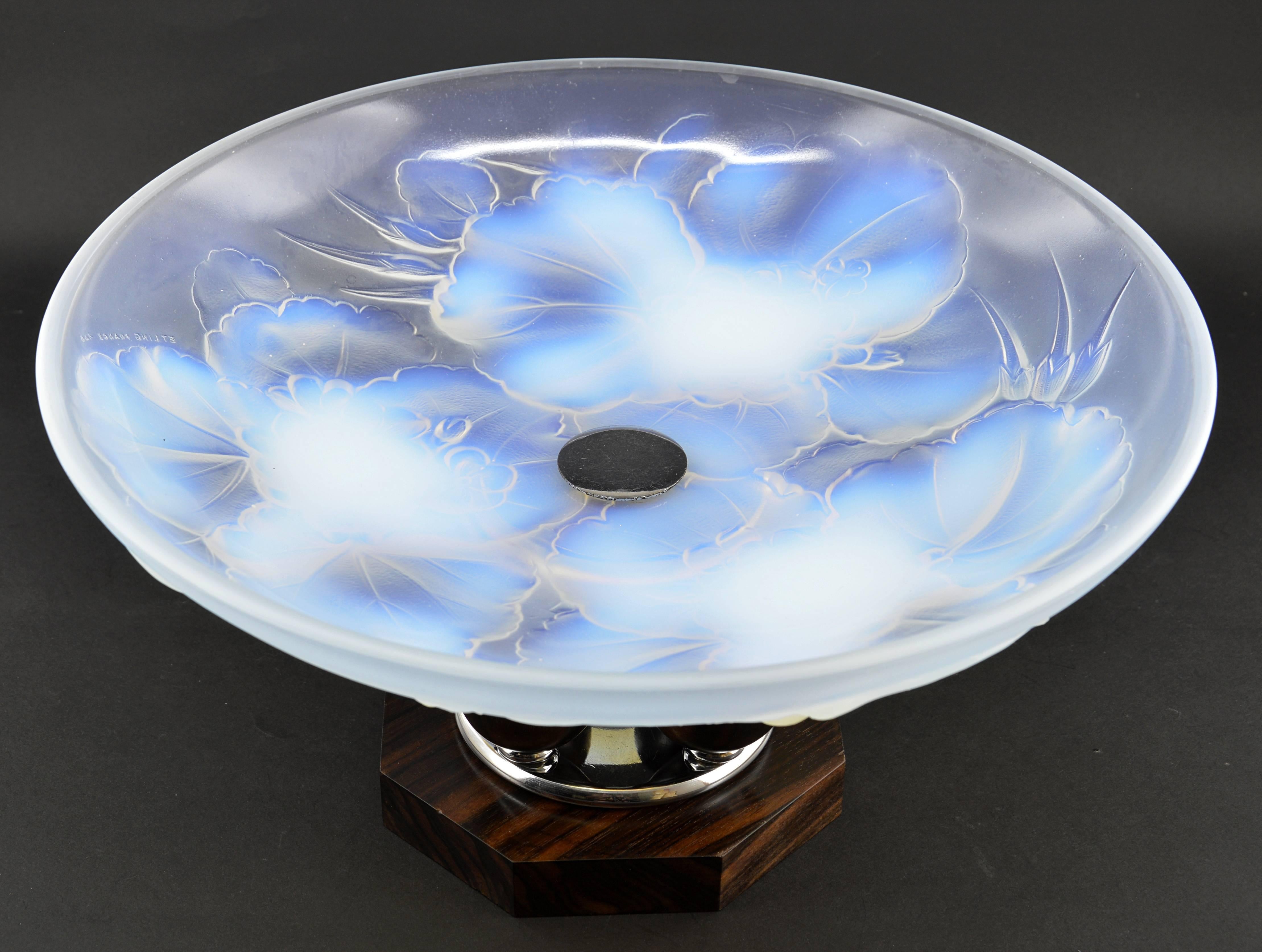 French Art Deco Opalescent Glass Center Bowl, 1930s 1