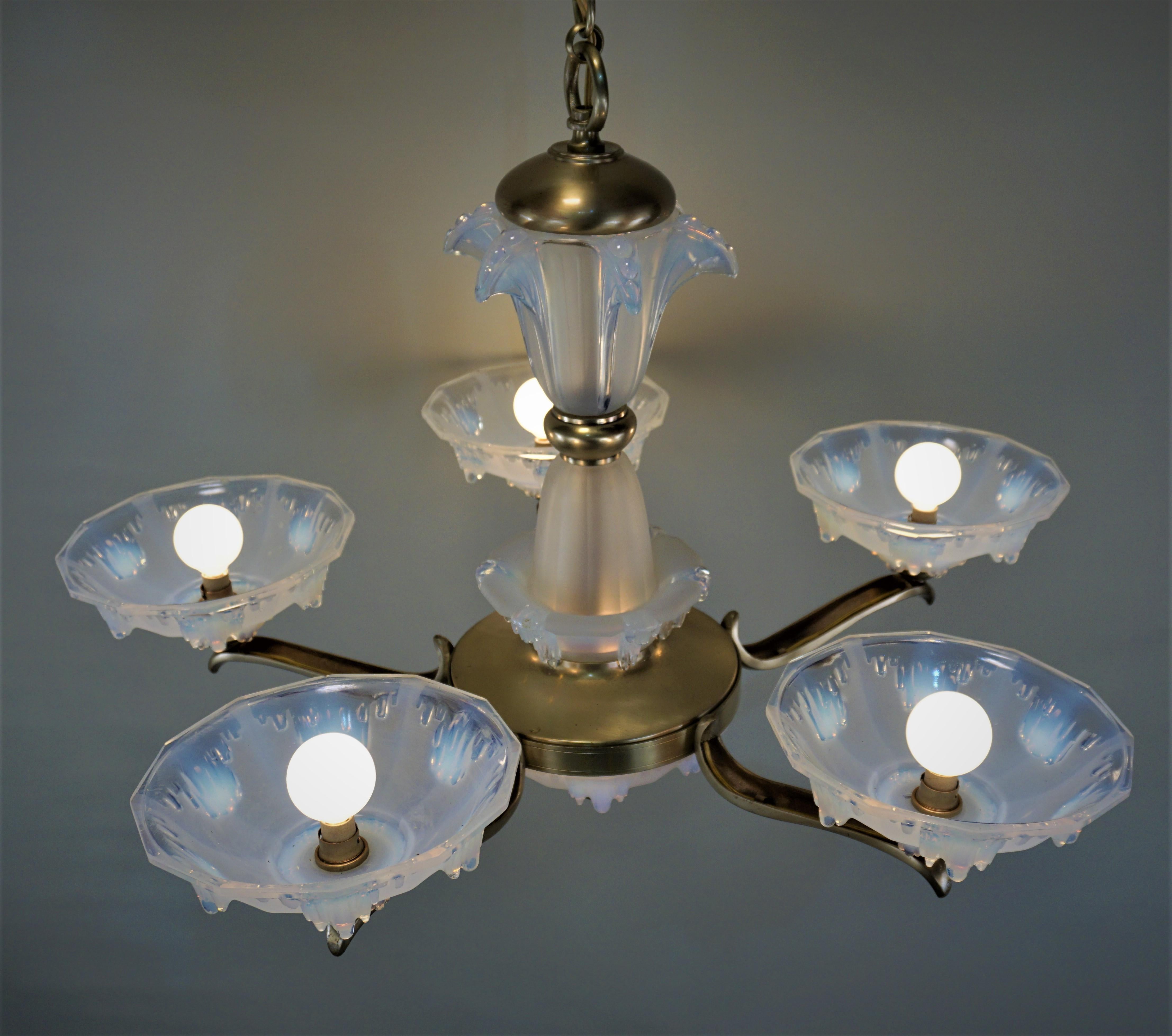 French Art Deco Opalescent Glass Chandelier by Ezan 4