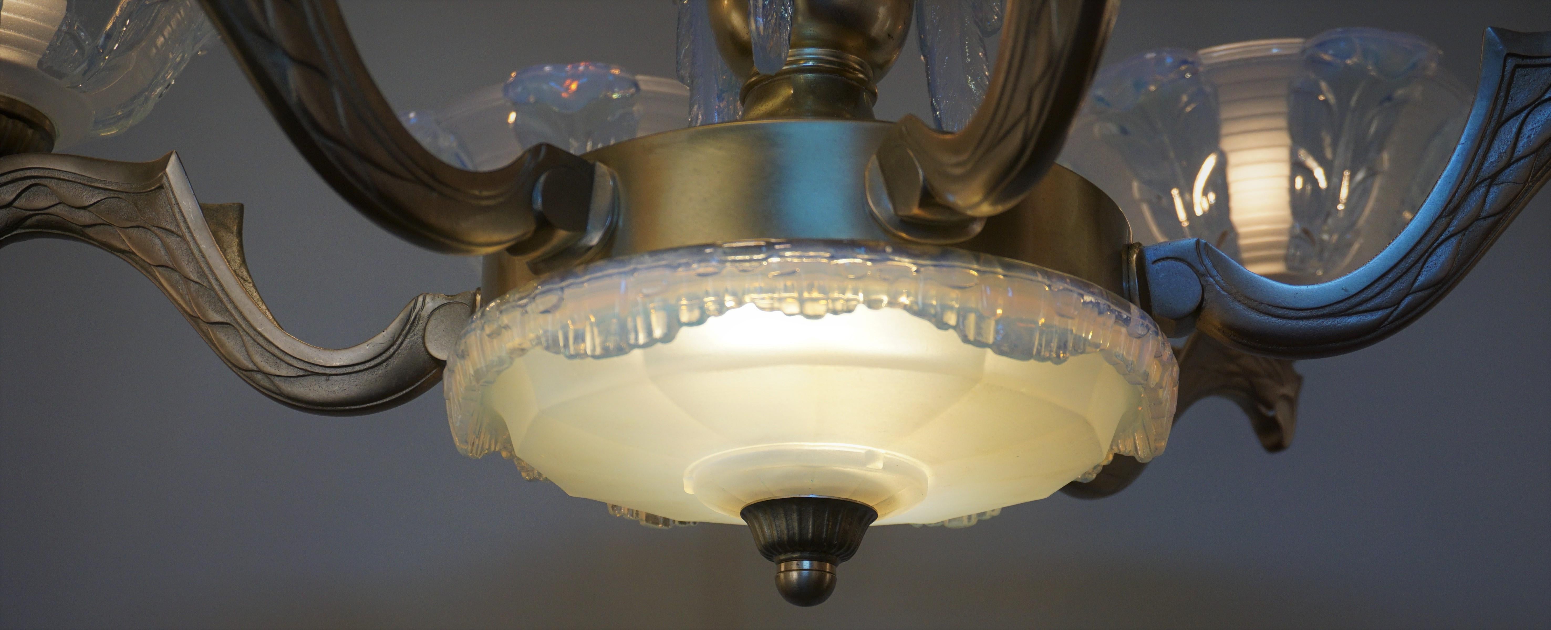 French Art Deco Opalescent Glass Chandelier by Ezan 4