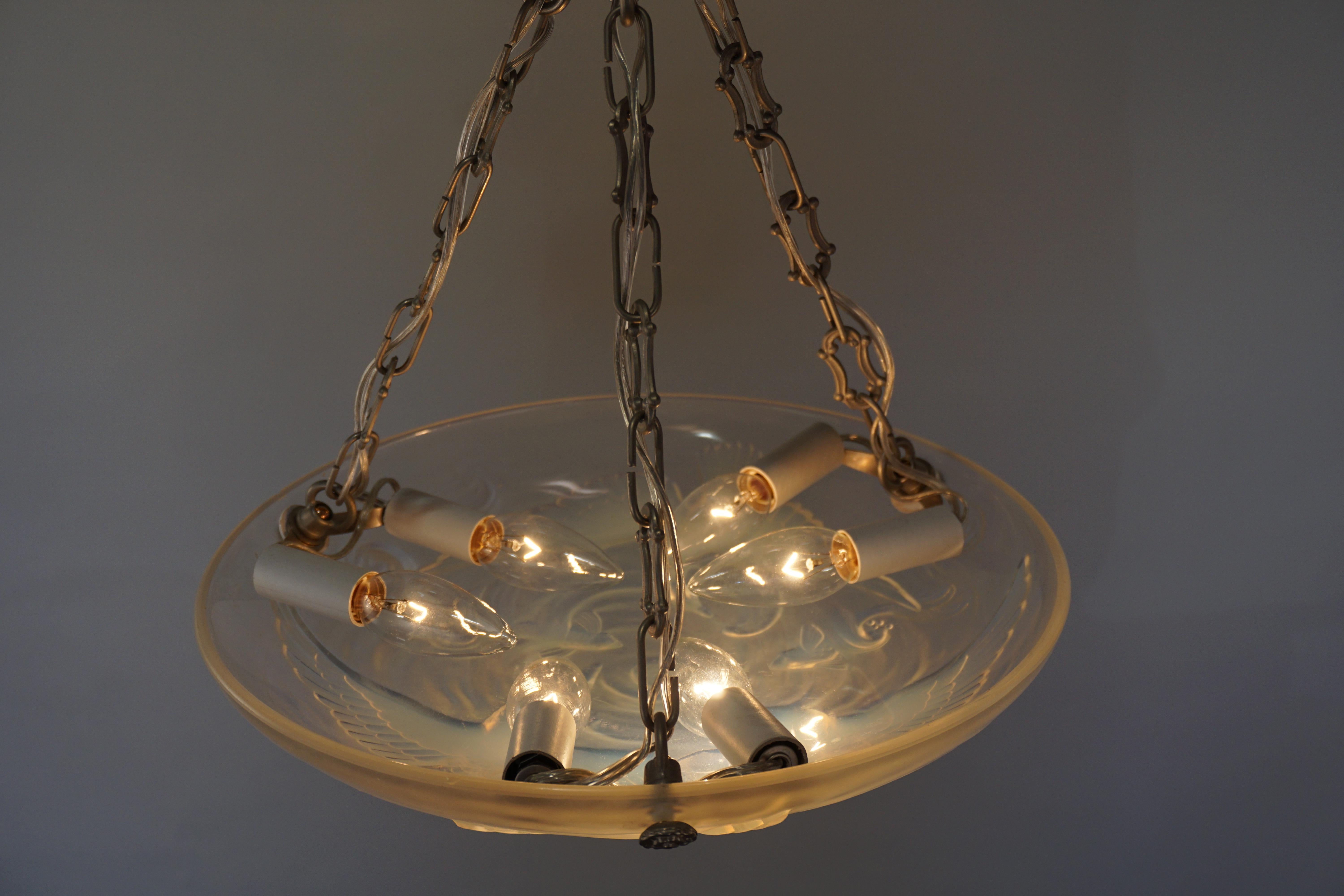 French Art Deco Opalescent Glass Chandelier by Verlys 6
