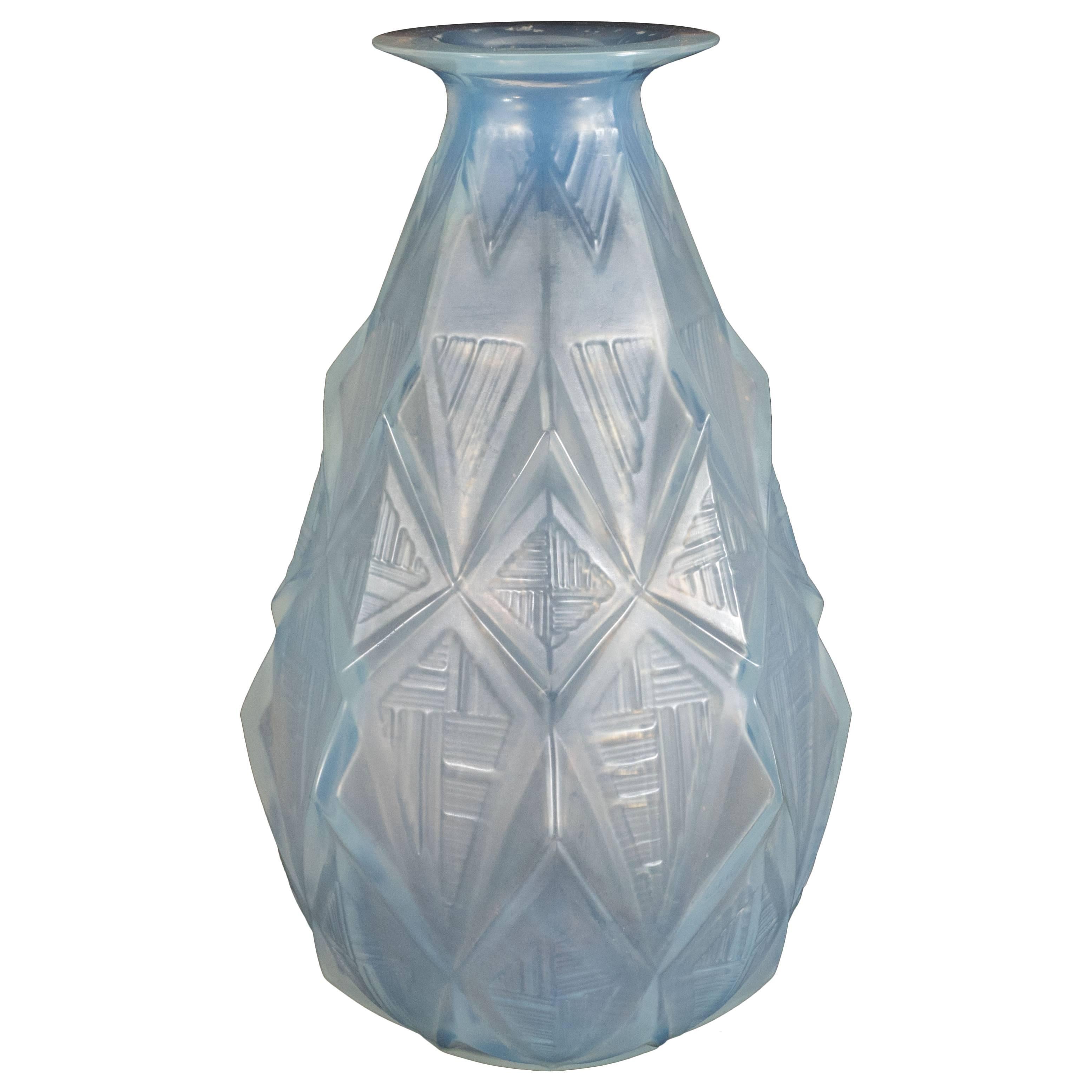 French Art Deco Opalescent Glass Vase with Raised Geometric Patterns by Sabino